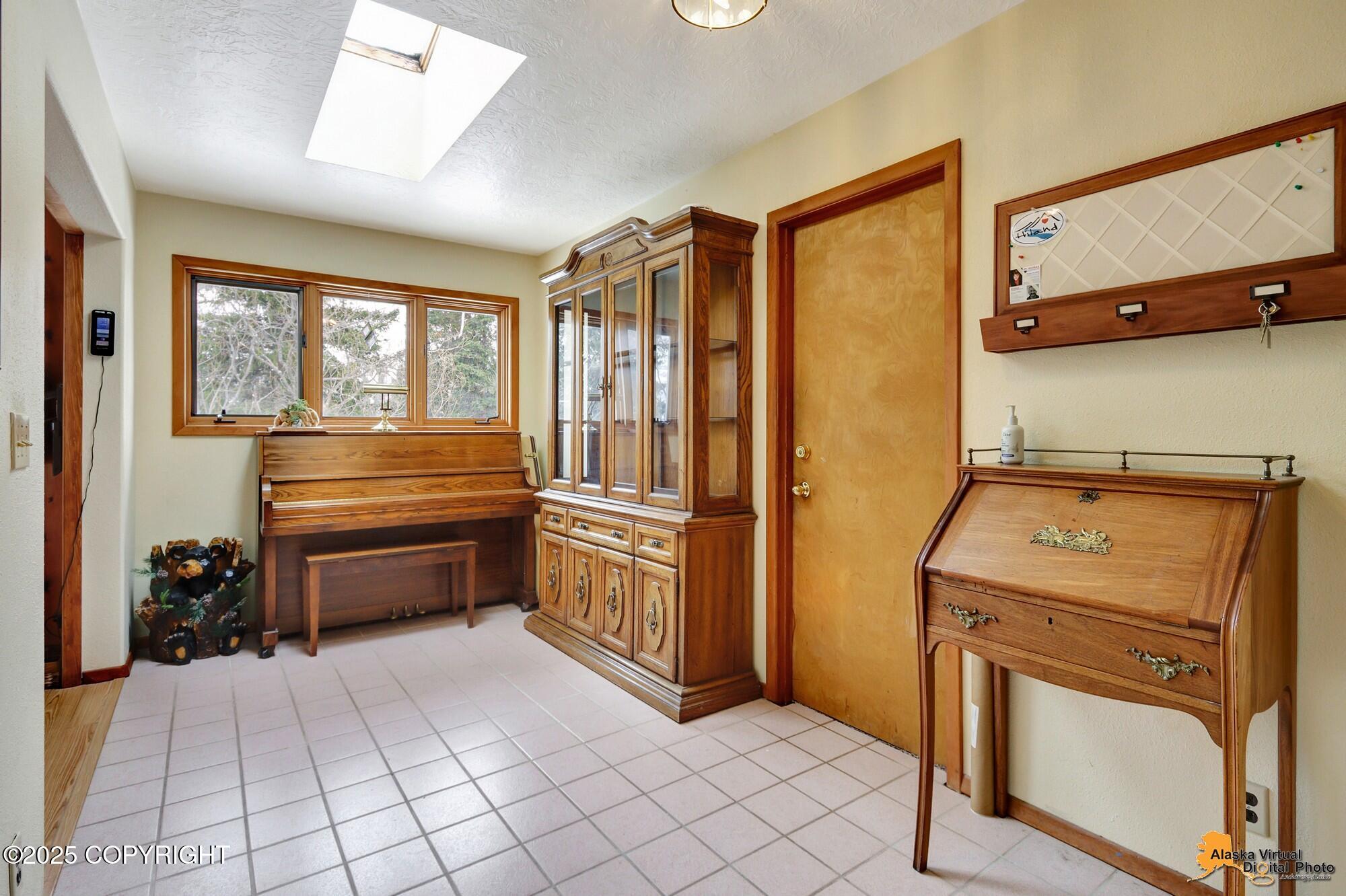 4453 Birdsong Drive, Eagle River, Alaska image 13