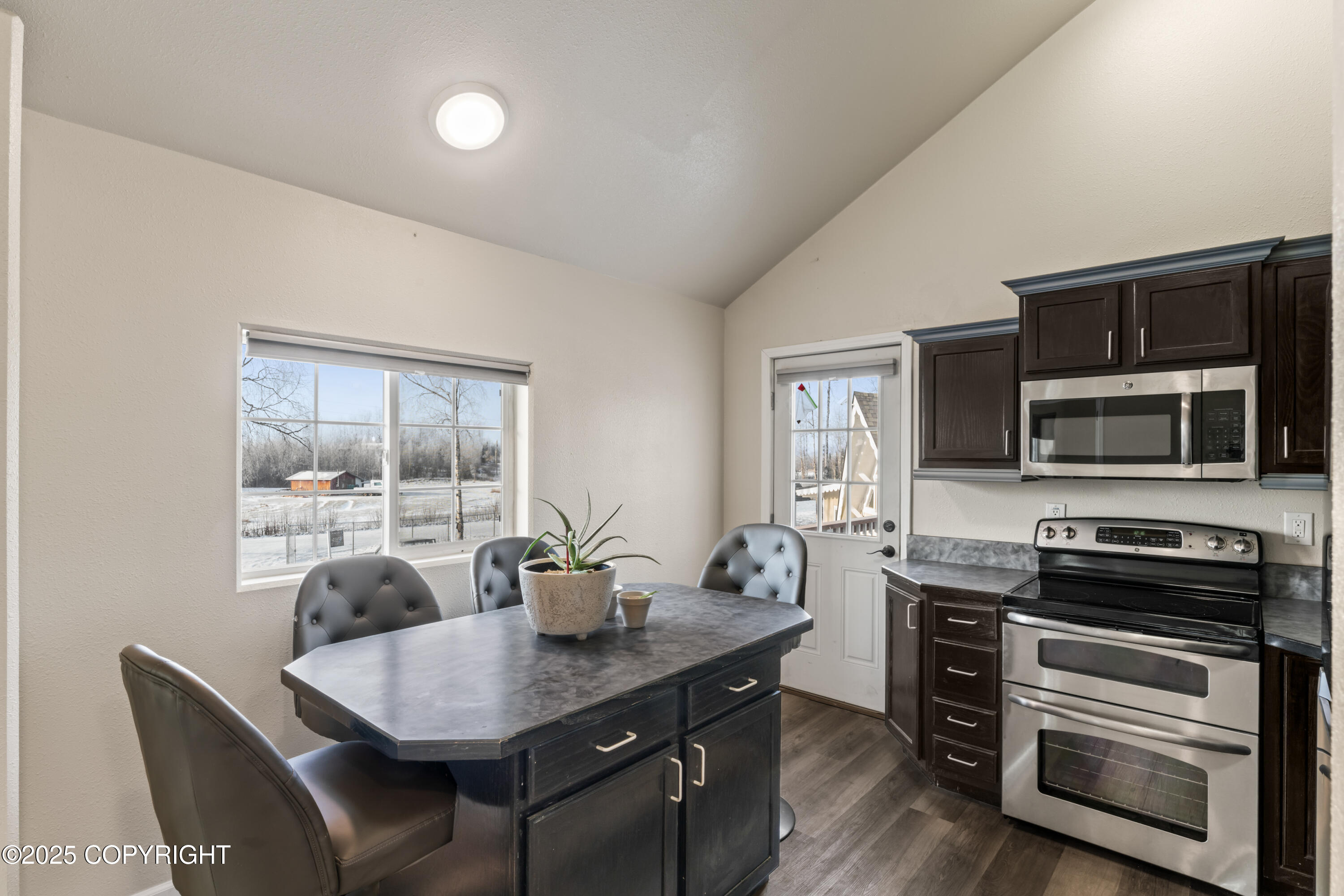 11351 N Valois Drive, Big Lake, Alaska image 5