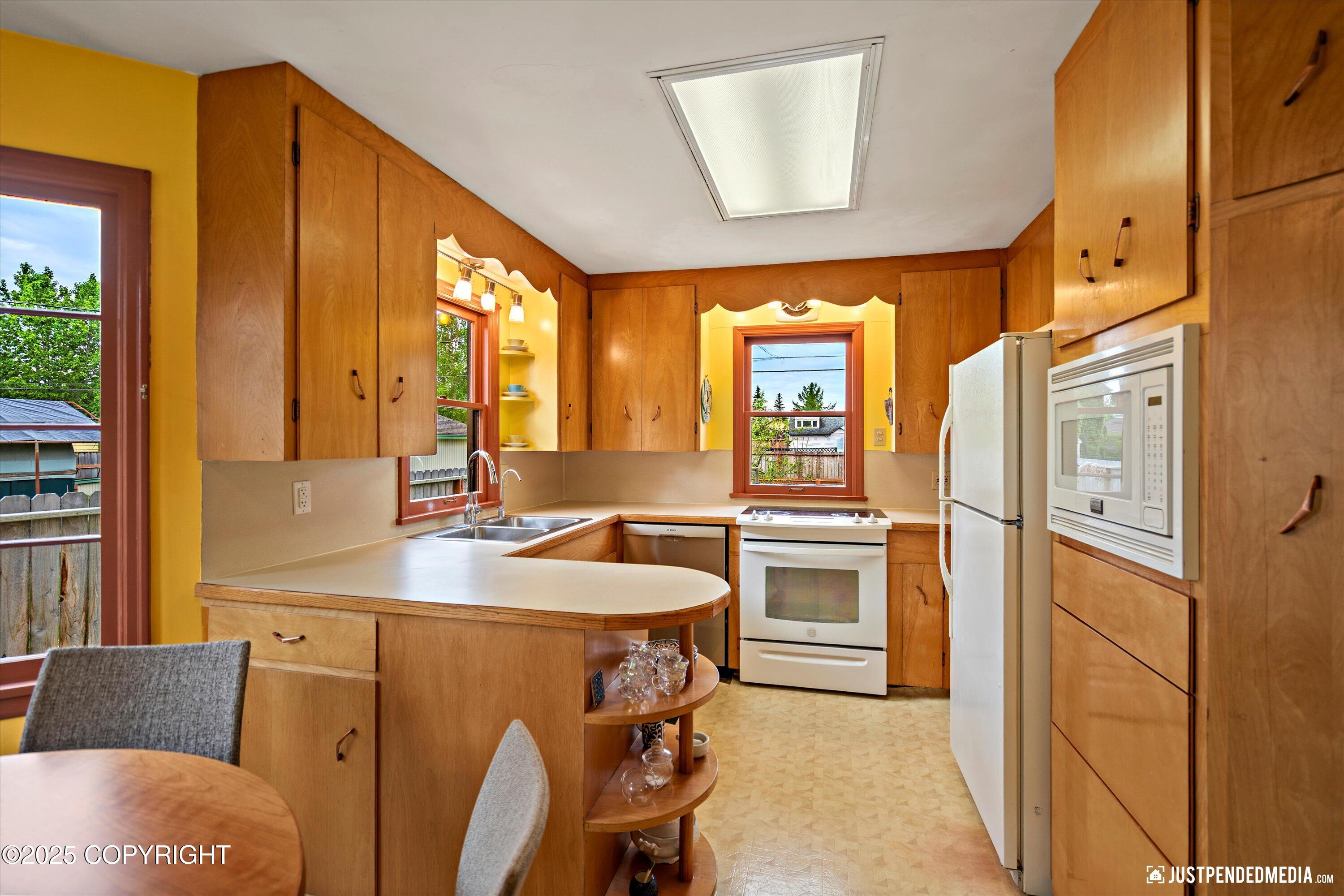 1310 G Street, Anchorage, Alaska image 19