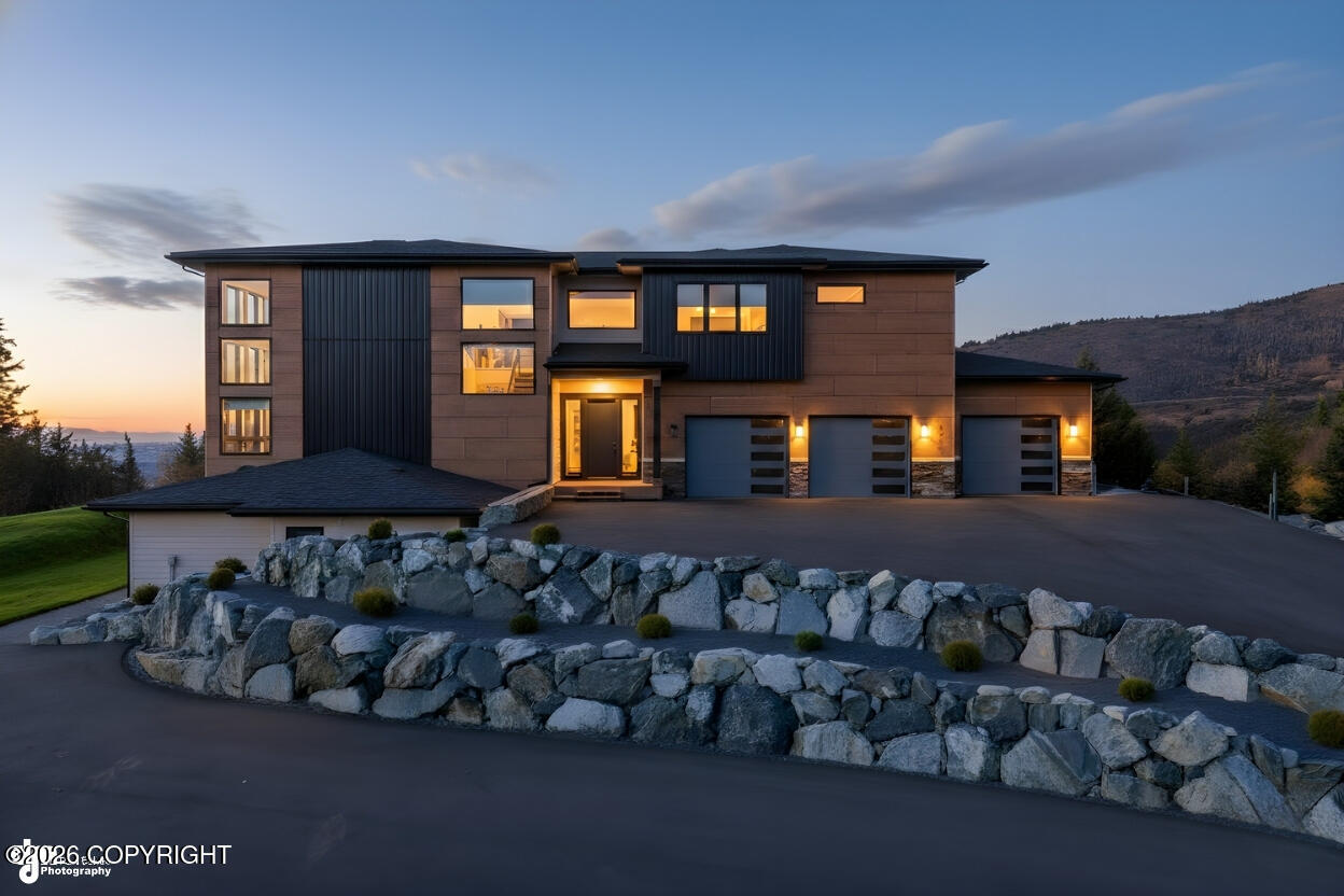 6407 Southpointe Ridge Drive