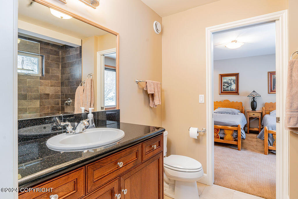 816 Quiet Creek Drive, Homer, Alaska image 31