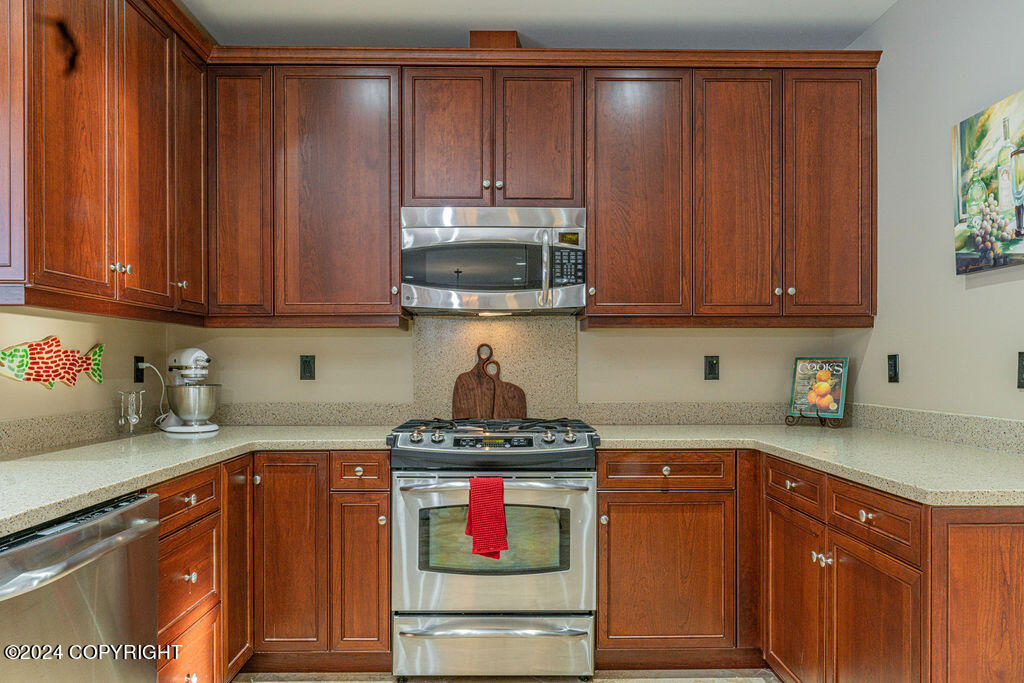 816 Quiet Creek Drive, Homer, Alaska image 14