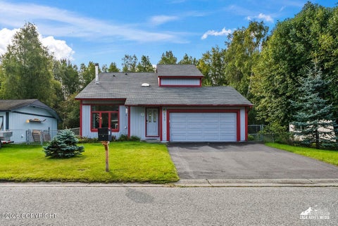 Photo of 820 Woodmar Place, Anchorage, AK 99515 (MLS # 26-11757)