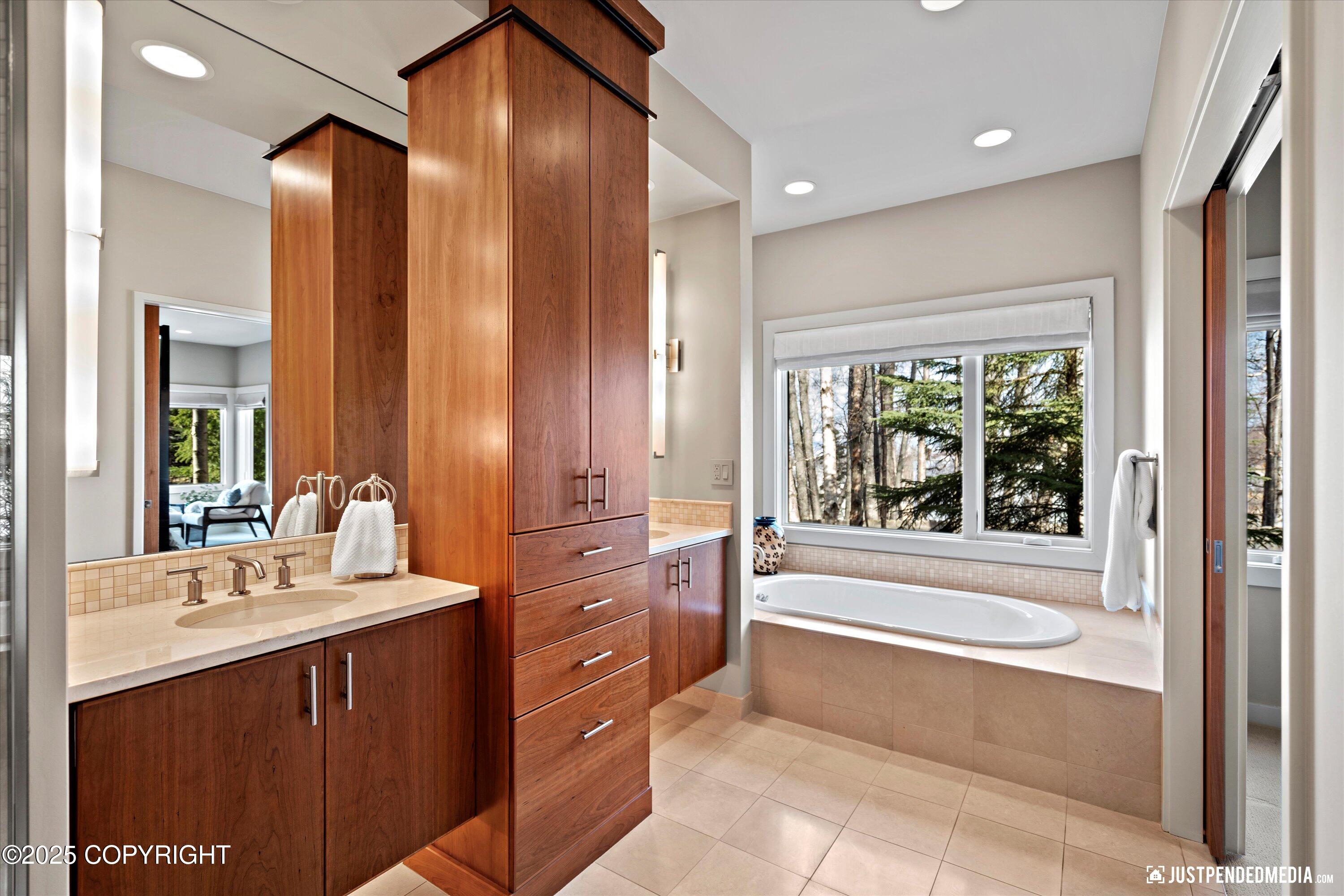 1665 Bob Atwood Circle, Anchorage, Alaska image 38