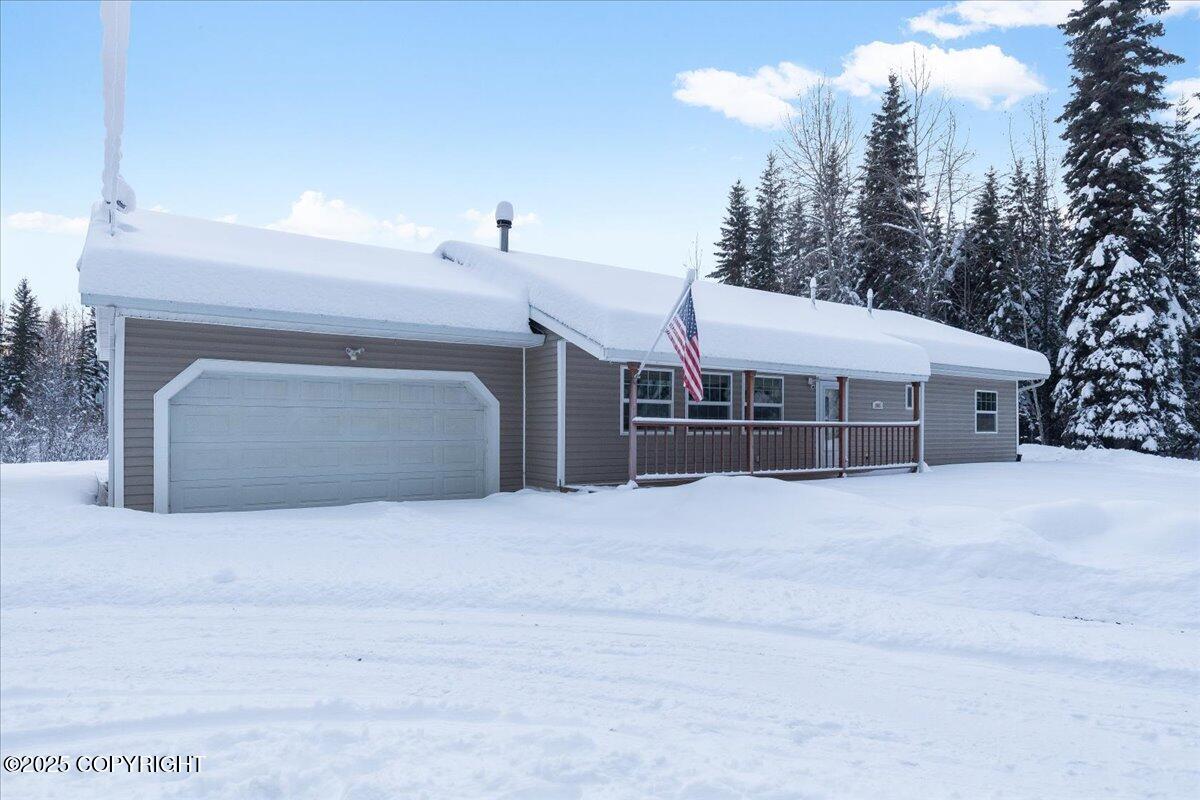 1865 Christine Drive, North Pole, Alaska image 1