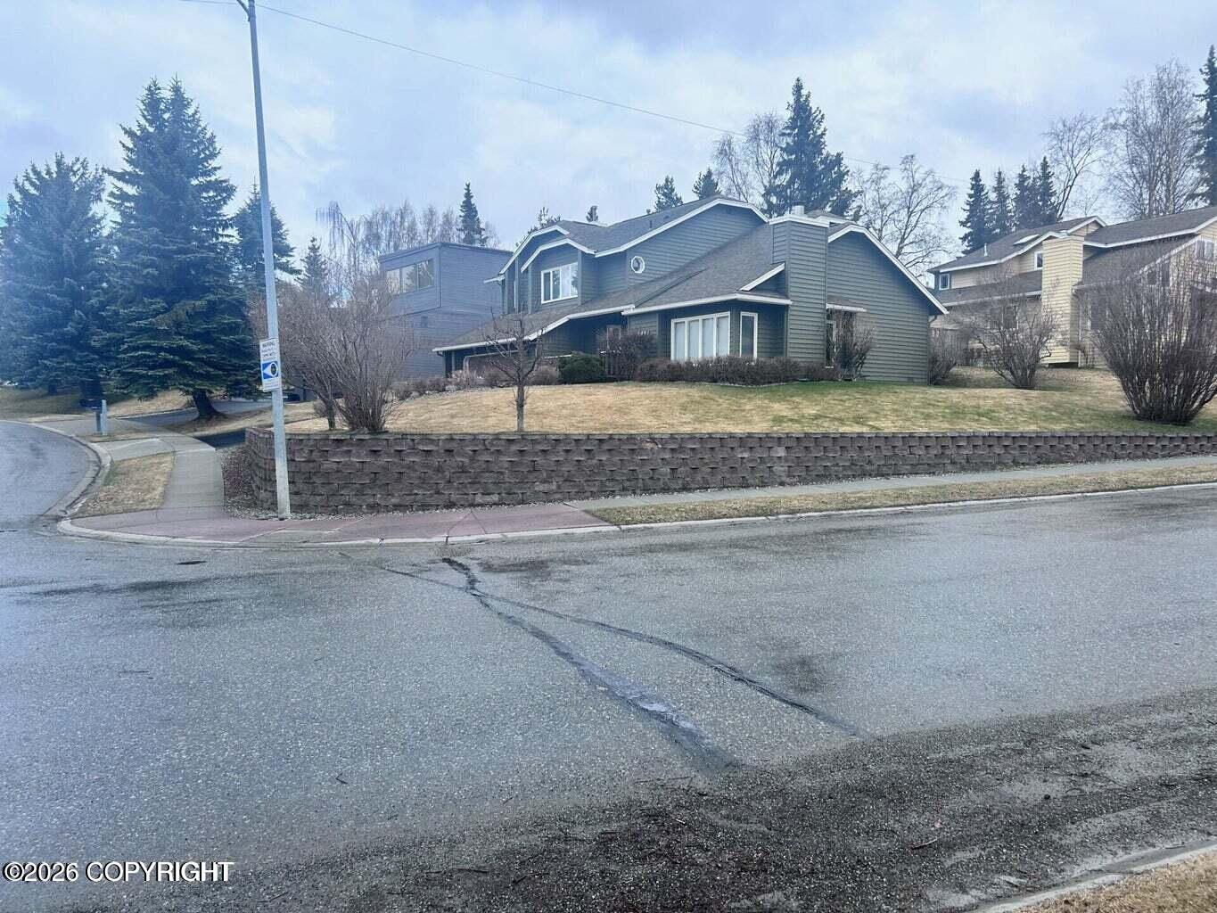 2851 Kempton Hills Drive