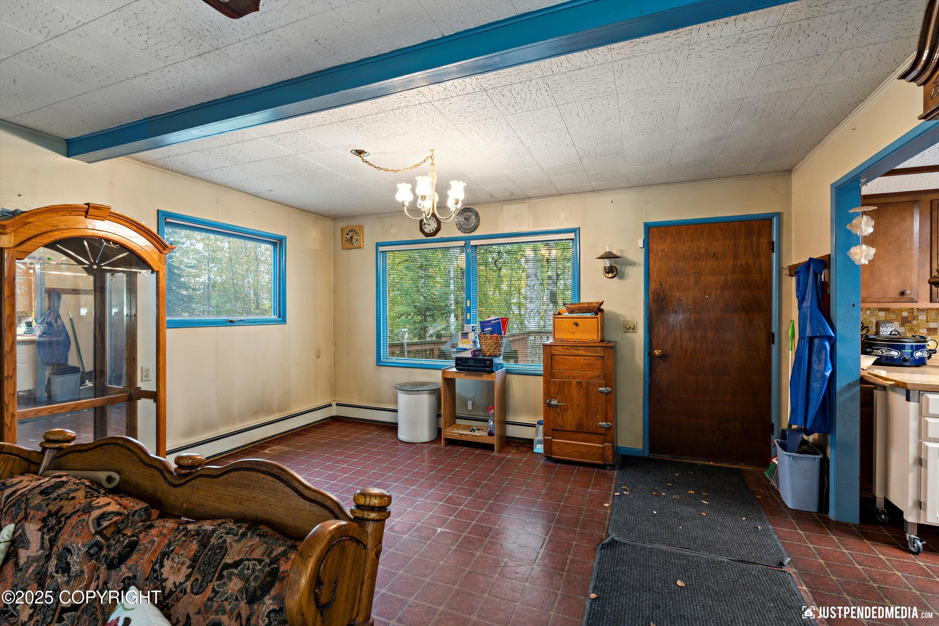 12121 Horseshoe Drive