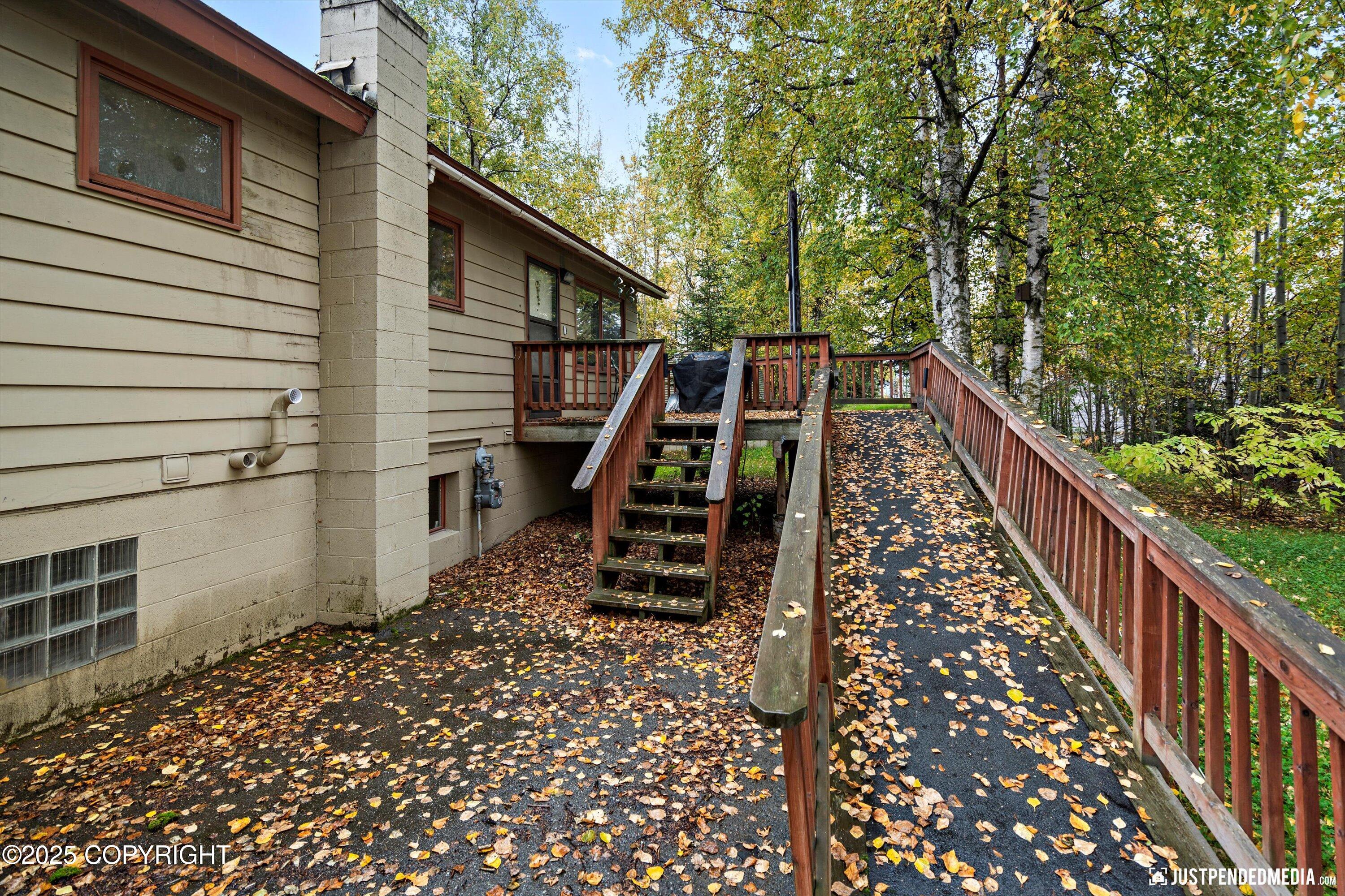 12121 Horseshoe Drive