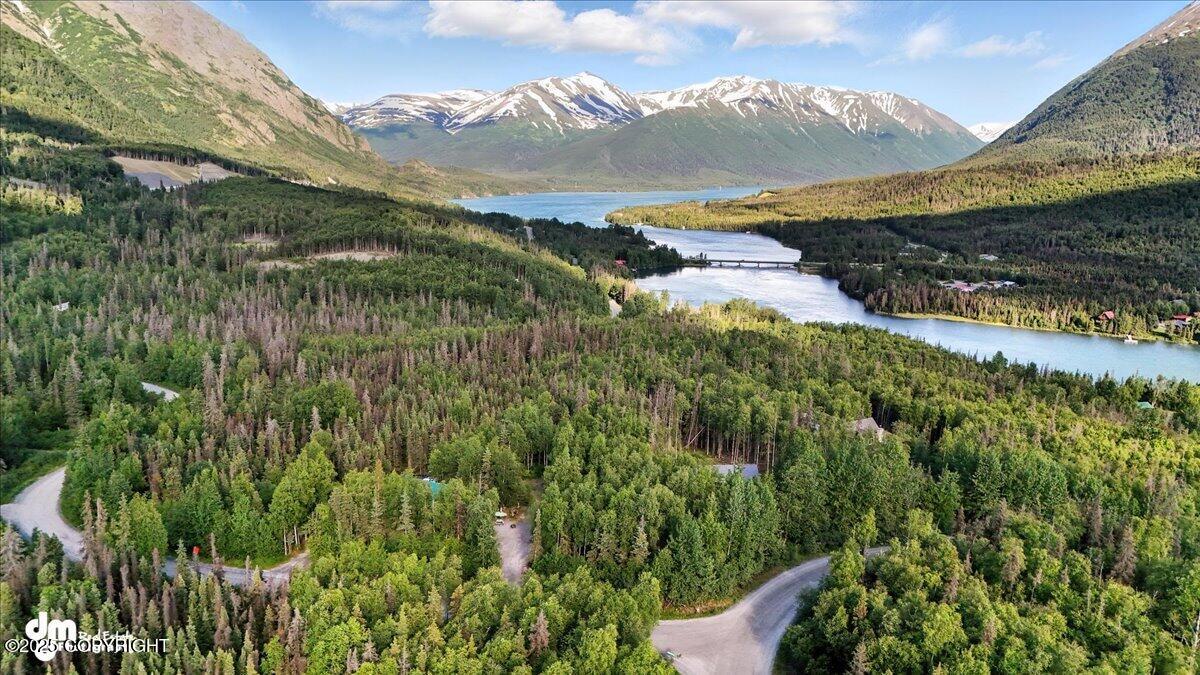 Cooper Landing, Alaska 99572, United States, 2 Bedrooms Bedrooms, ,3 BathroomsBathrooms,Residential,Active,164152