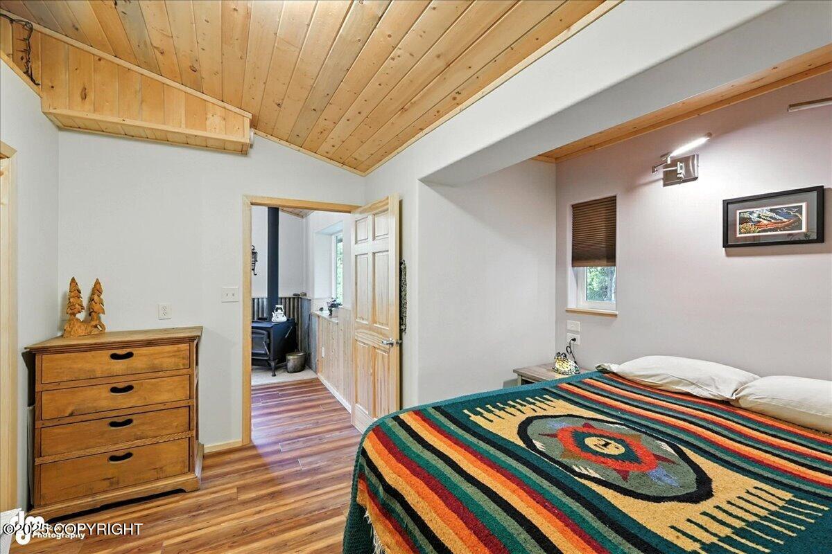 Cooper Landing, Alaska 99572, United States, 2 Bedrooms Bedrooms, ,3 BathroomsBathrooms,Residential,Active,164152