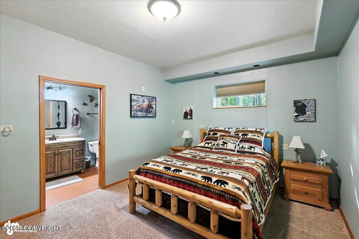 Cooper Landing, Alaska 99572, United States, 2 Bedrooms Bedrooms, ,3 BathroomsBathrooms,Residential,Active,164152