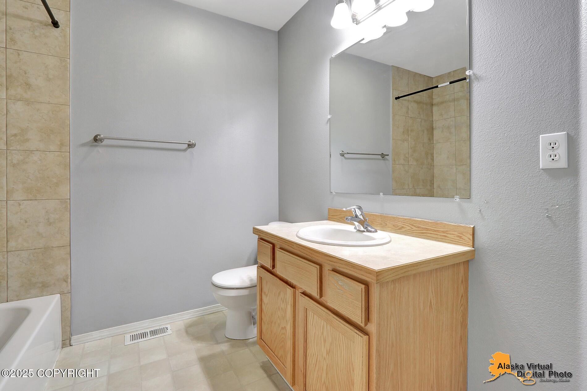 17480 Beaujolais Circle, Eagle River, Alaska image 8