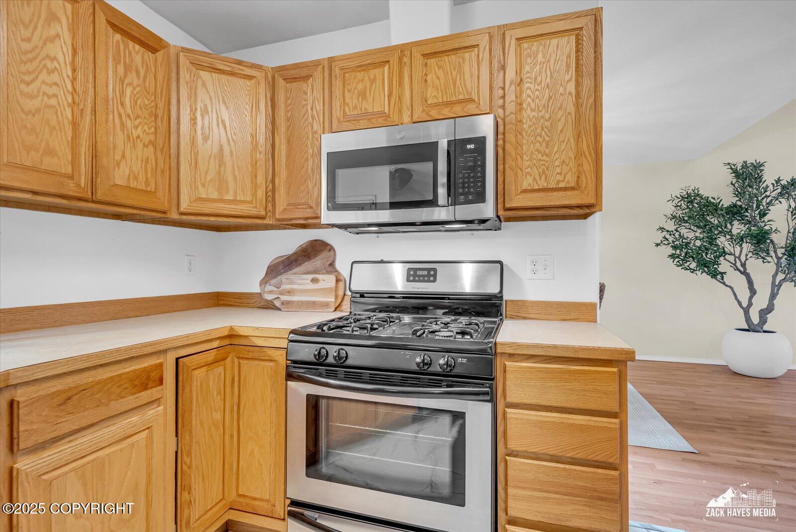 9010 Rocky Cove Drive, Anchorage, Alaska image 18