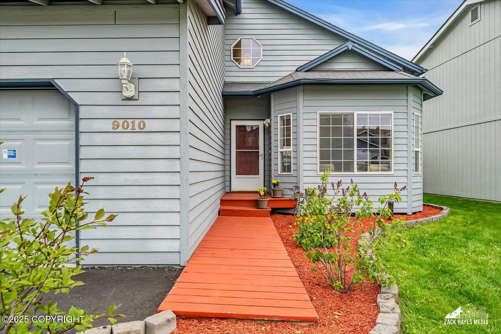 9010 Rocky Cove Drive, Anchorage, Alaska image 2
