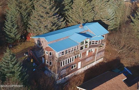 Homes For Sale - 307 High Avenue<br/> Kodiak, AK 99615