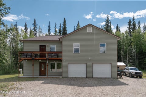 Homes For Sale - 2375 Lindsborg Drive<br/> North Pole, AK 99705