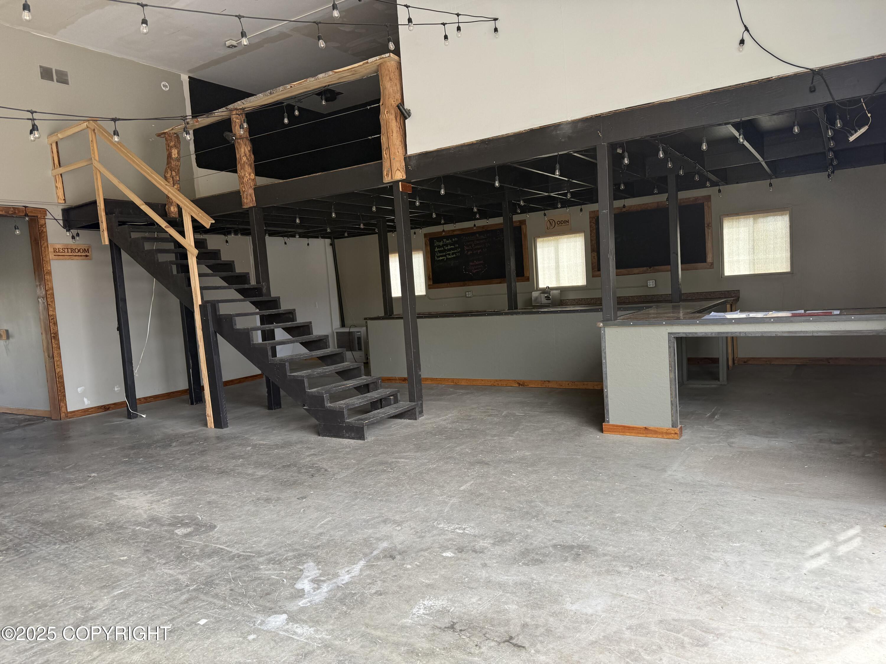 Homer, Alaska 99603, United States, ,Commercial,Pending,186123