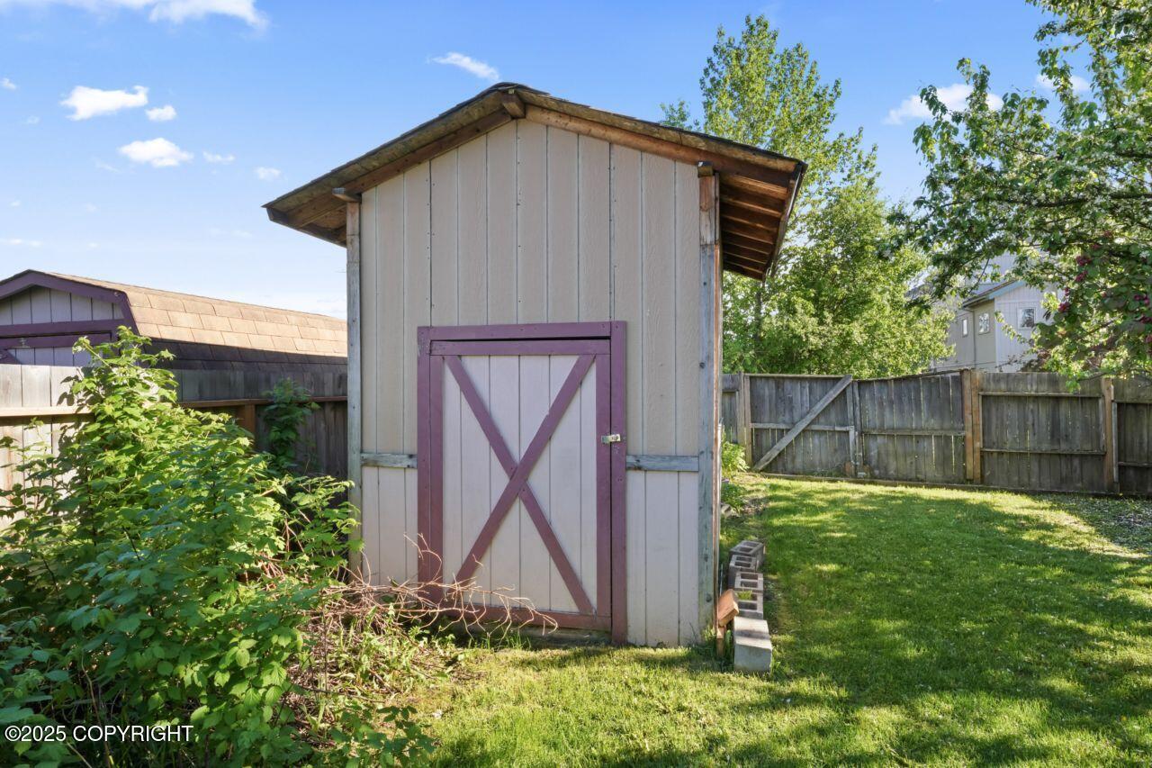 1100 Fred Circle, Anchorage, Alaska image 22
