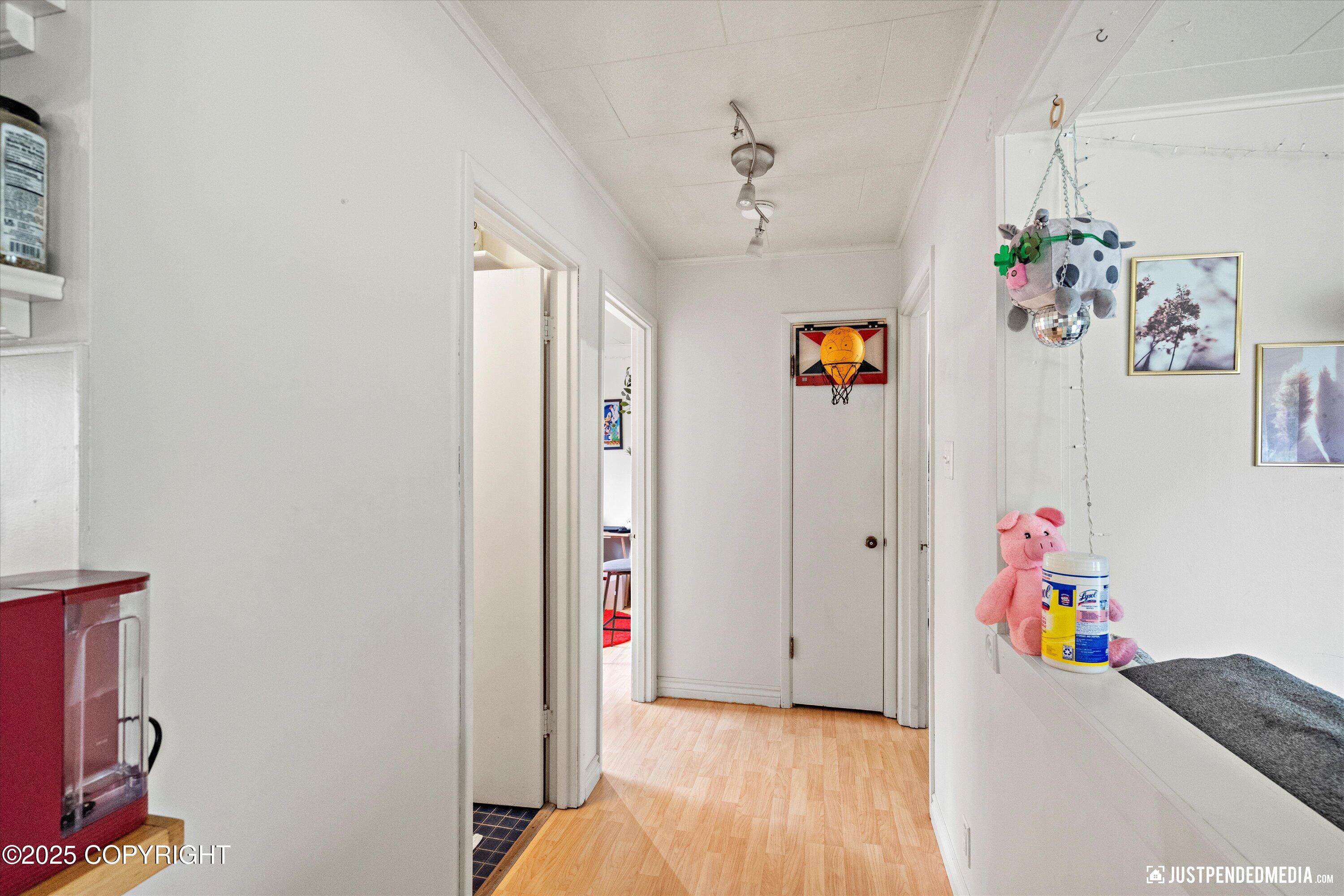 Anchorage, Alaska 99517, United States, 4 Bedrooms Bedrooms, ,2 BathroomsBathrooms,Residential,Active,173195