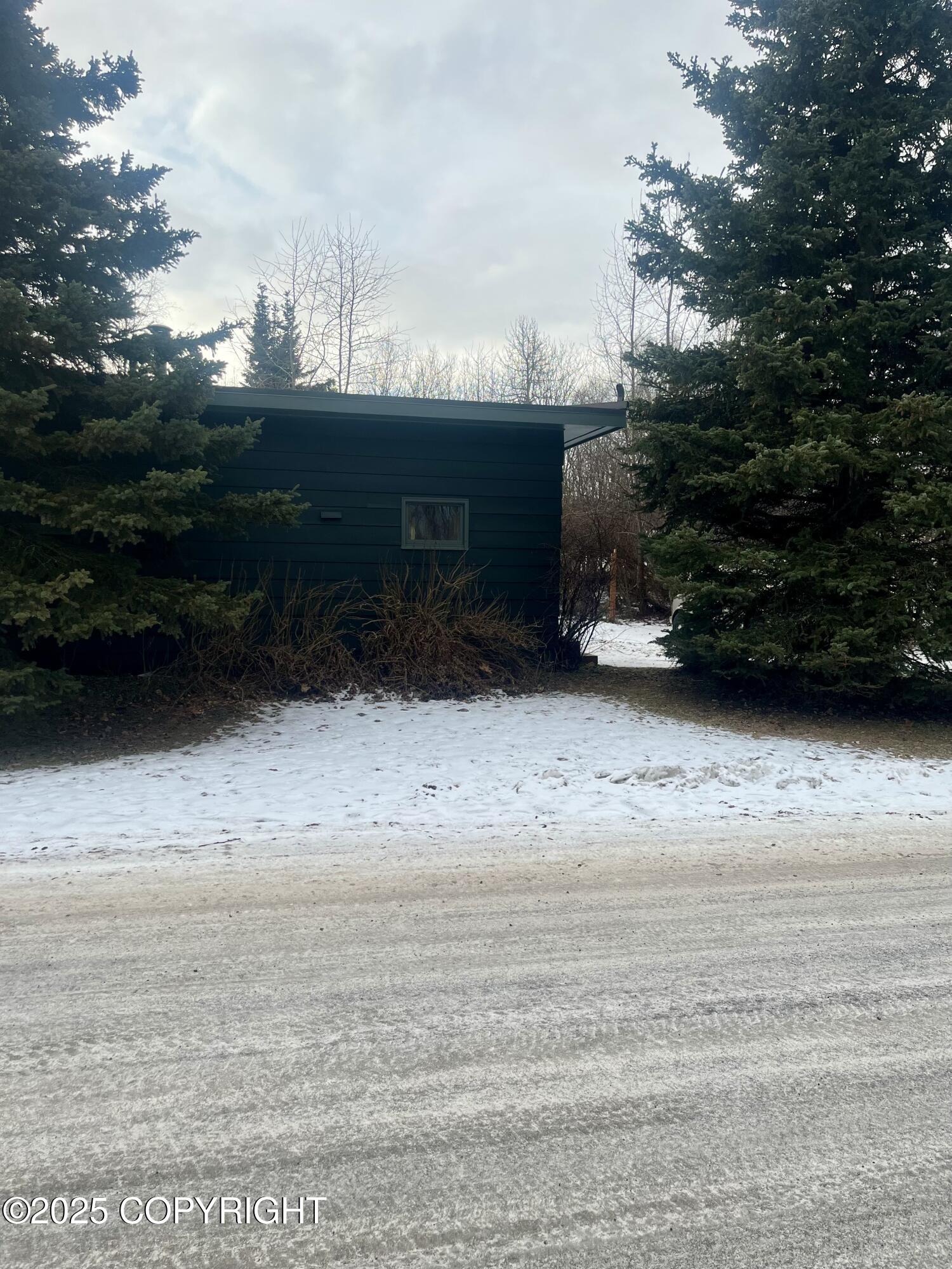 Anchorage, Alaska 99503, United States, 1 Bedroom Bedrooms, ,1 BathroomBathrooms,Residential,Pending,1998