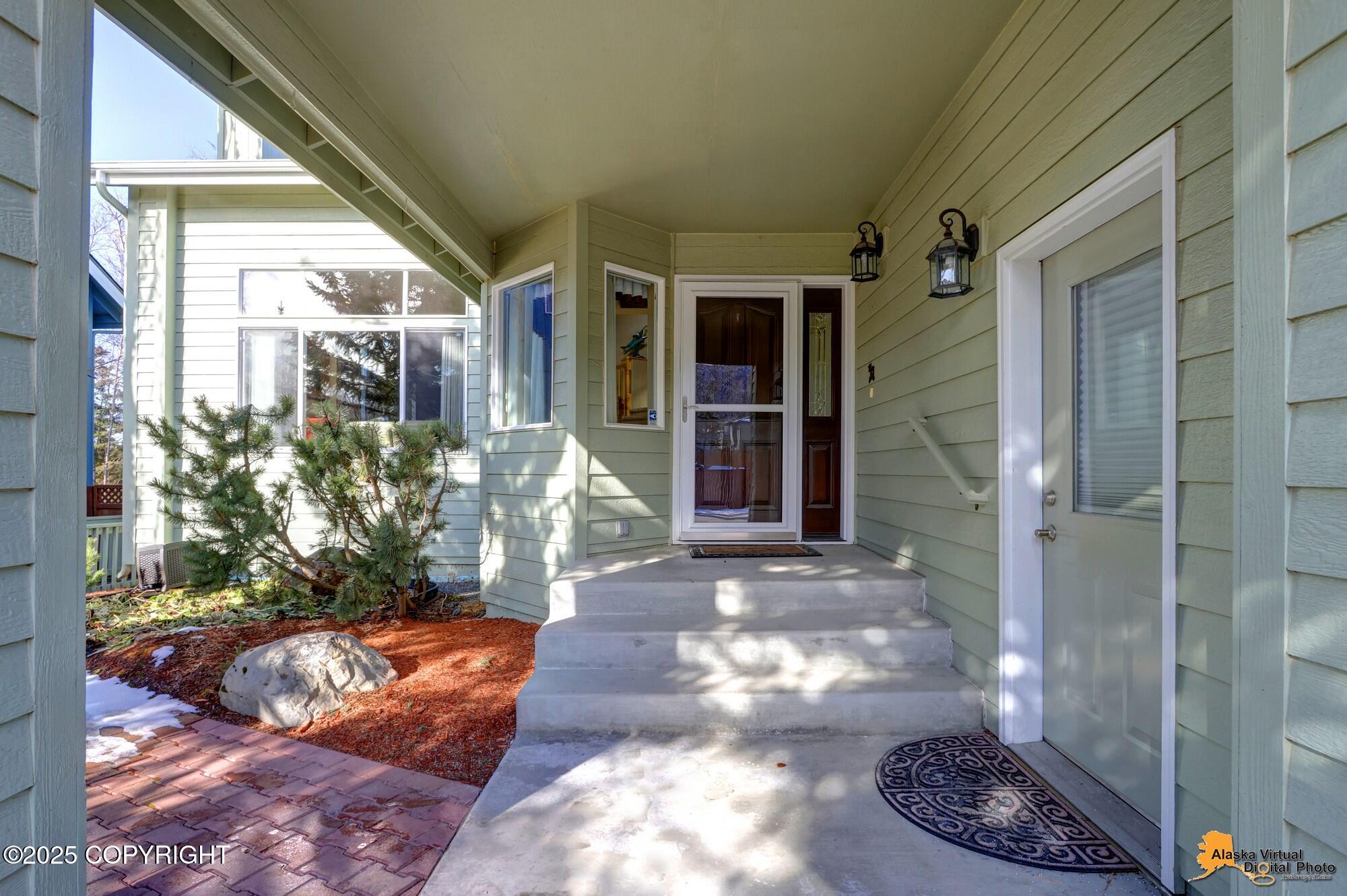 Eagle River, Alaska 99577, United States, 5 Bedrooms Bedrooms, ,4 BathroomsBathrooms,Residential,Pending,95715