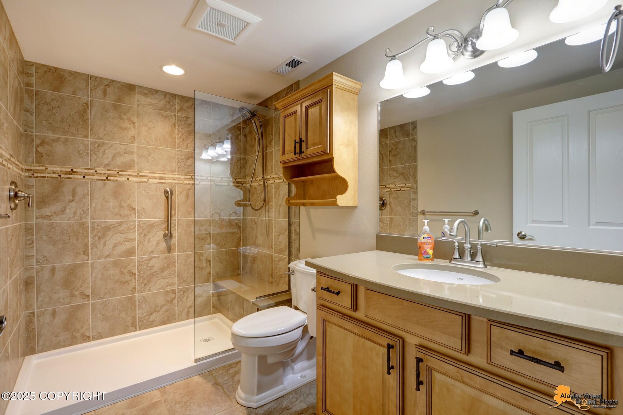 Eagle River, Alaska 99577, United States, 5 Bedrooms Bedrooms, ,4 BathroomsBathrooms,Residential,Pending,95715