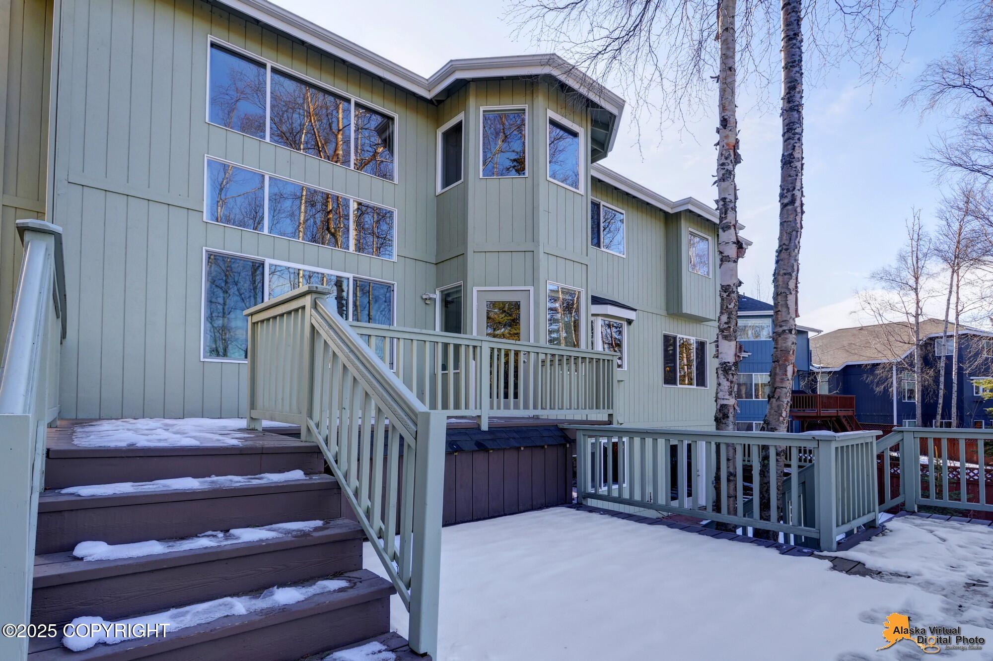 Eagle River, Alaska 99577, United States, 5 Bedrooms Bedrooms, ,4 BathroomsBathrooms,Residential,Pending,95715