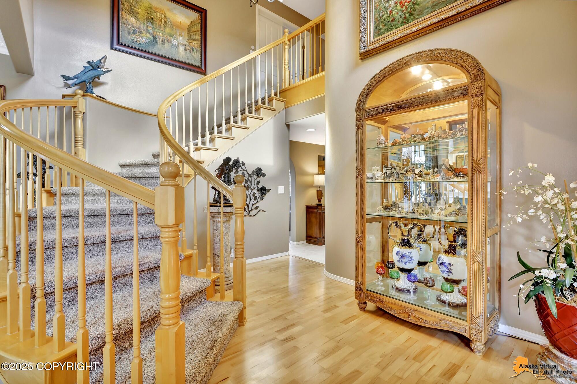 Eagle River, Alaska 99577, United States, 5 Bedrooms Bedrooms, ,4 BathroomsBathrooms,Residential,Pending,95715