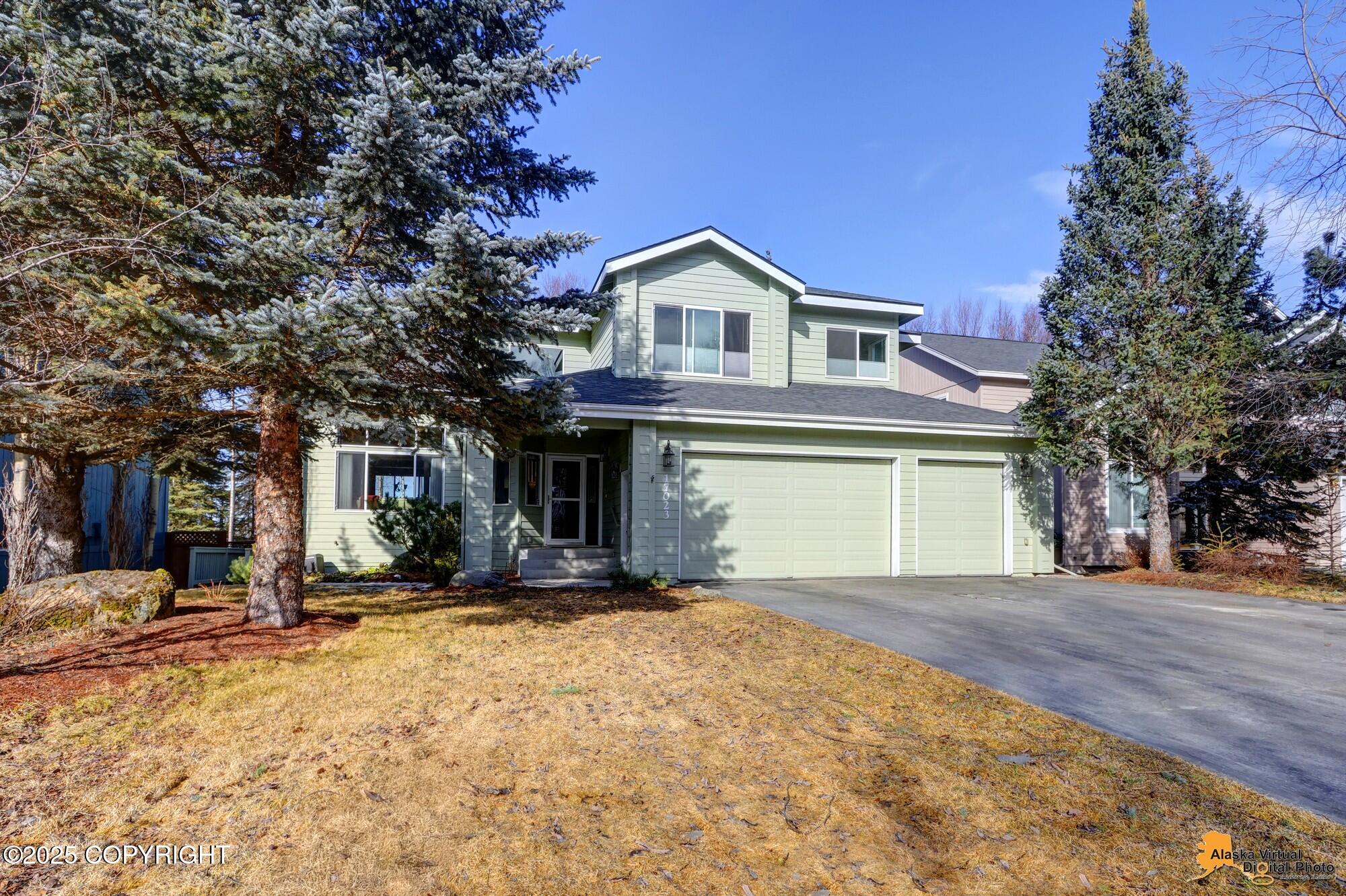 Eagle River, Alaska 99577, United States, 5 Bedrooms Bedrooms, ,4 BathroomsBathrooms,Residential,Pending,95715