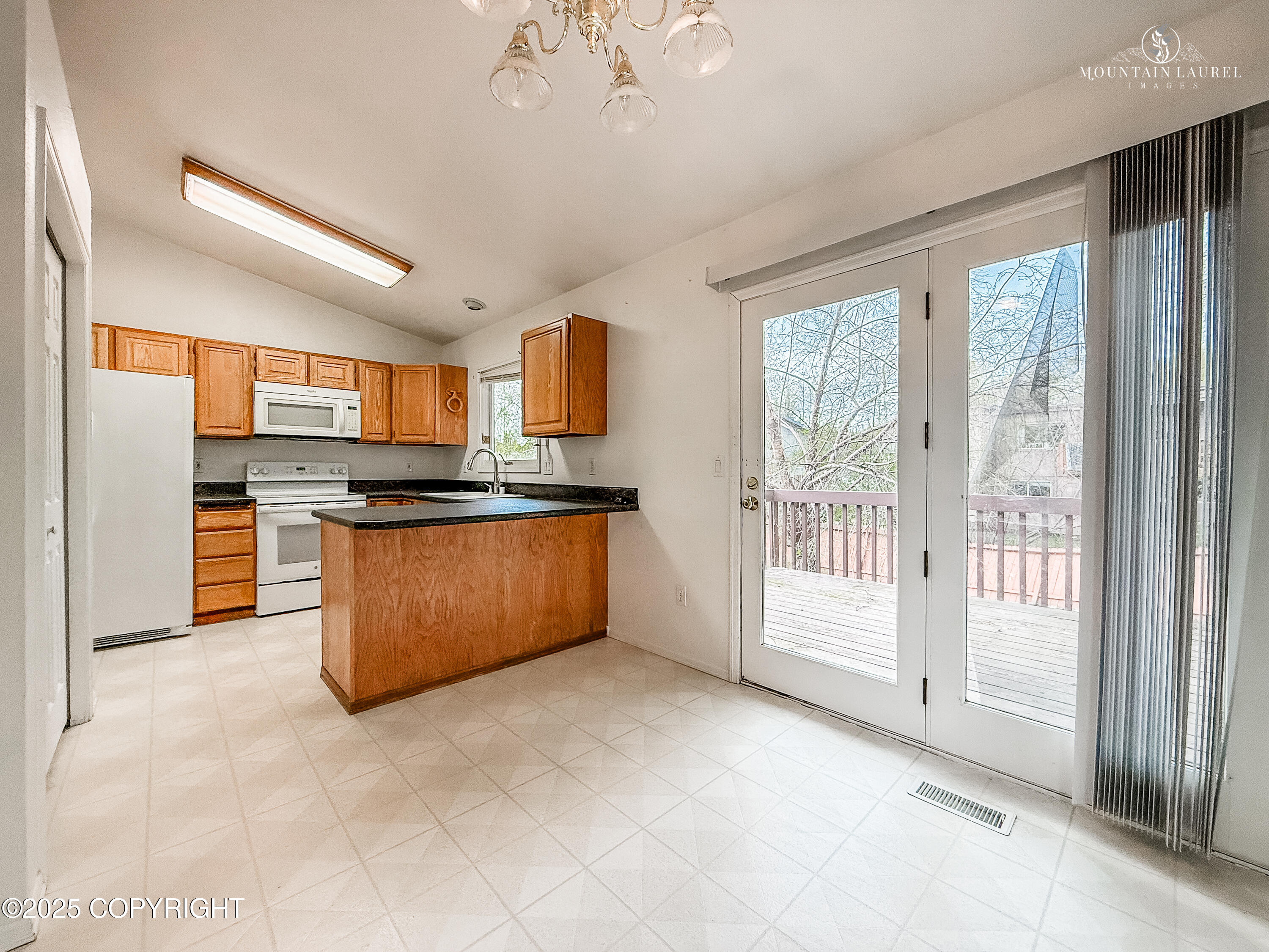 19307 Cherni Circle, Eagle River, Alaska image 9