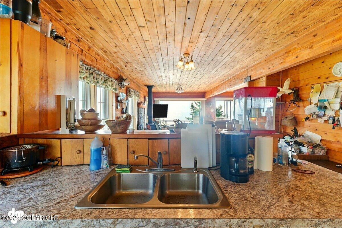 Ninilchik, Alaska 99639, United States, 6 Bedrooms Bedrooms, ,4 BathroomsBathrooms,Residential,Active,152173