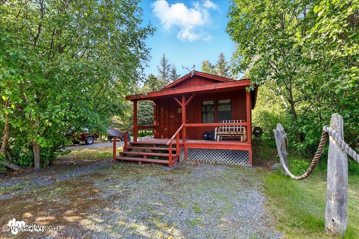 Ninilchik, Alaska 99639, United States, 6 Bedrooms Bedrooms, ,4 BathroomsBathrooms,Residential,Active,152173