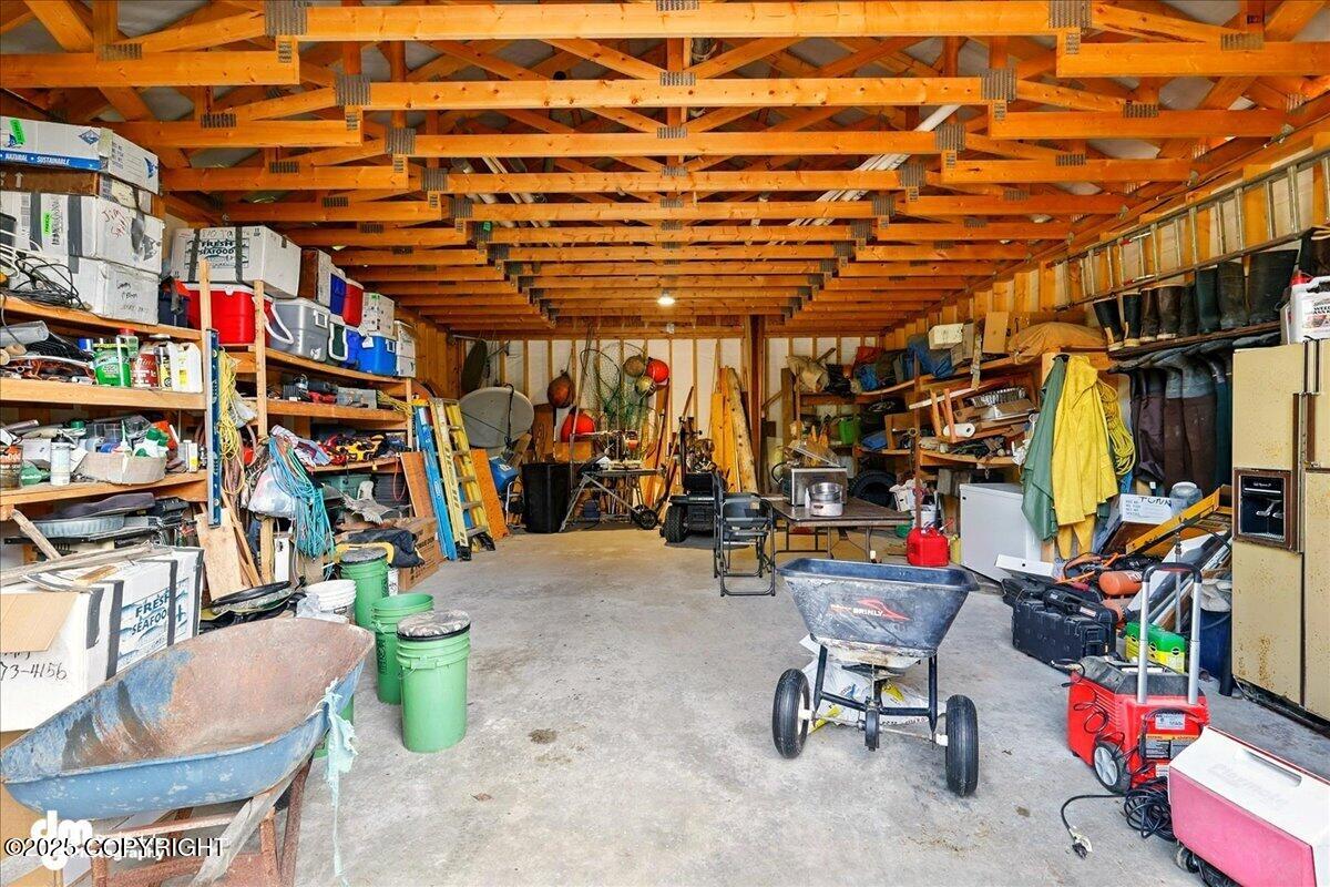 Ninilchik, Alaska 99639, United States, 6 Bedrooms Bedrooms, ,4 BathroomsBathrooms,Residential,Active,152173