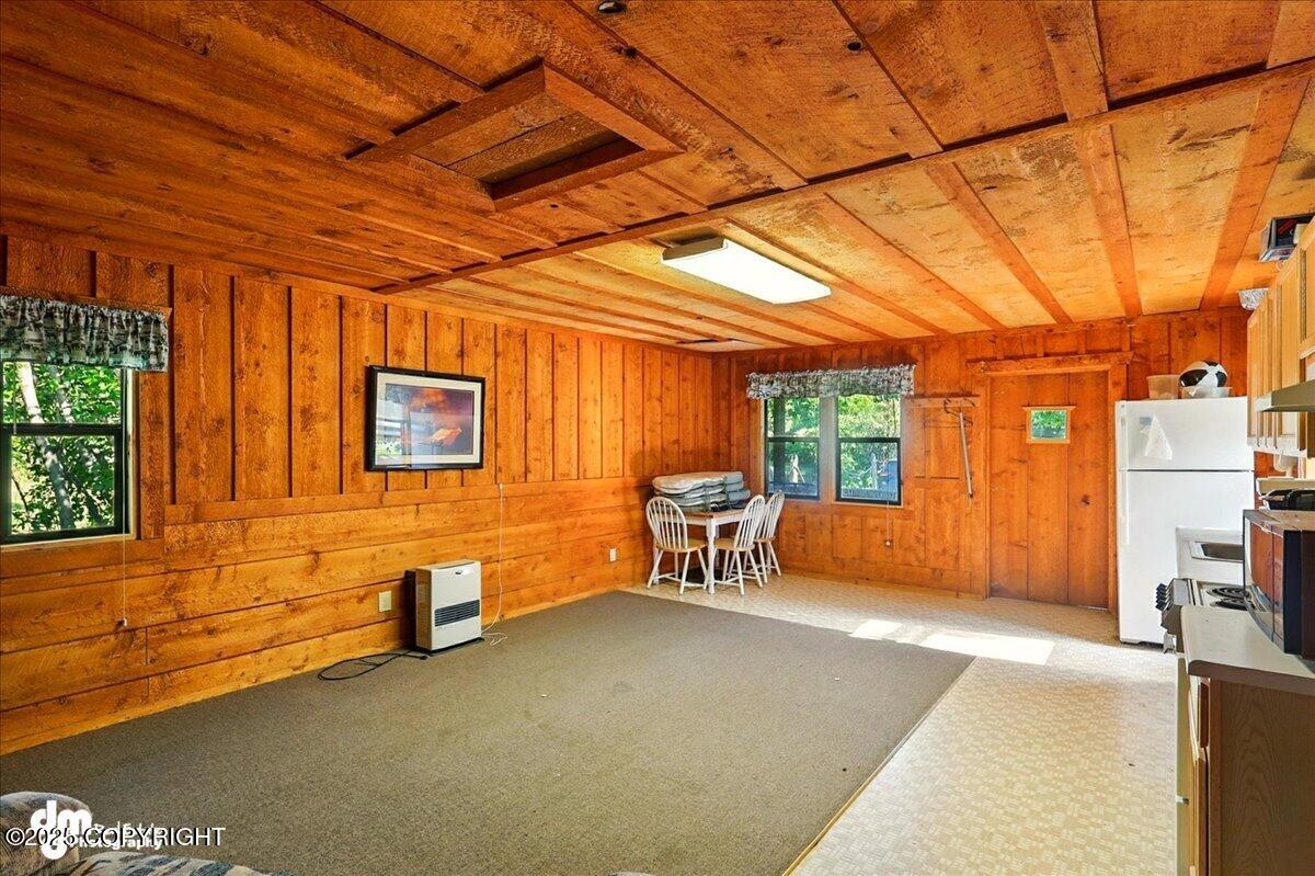 Ninilchik, Alaska 99639, United States, 6 Bedrooms Bedrooms, ,4 BathroomsBathrooms,Residential,Active,152173