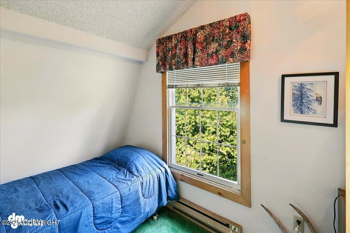 Ninilchik, Alaska 99639, United States, 6 Bedrooms Bedrooms, ,4 BathroomsBathrooms,Residential,Active,152173