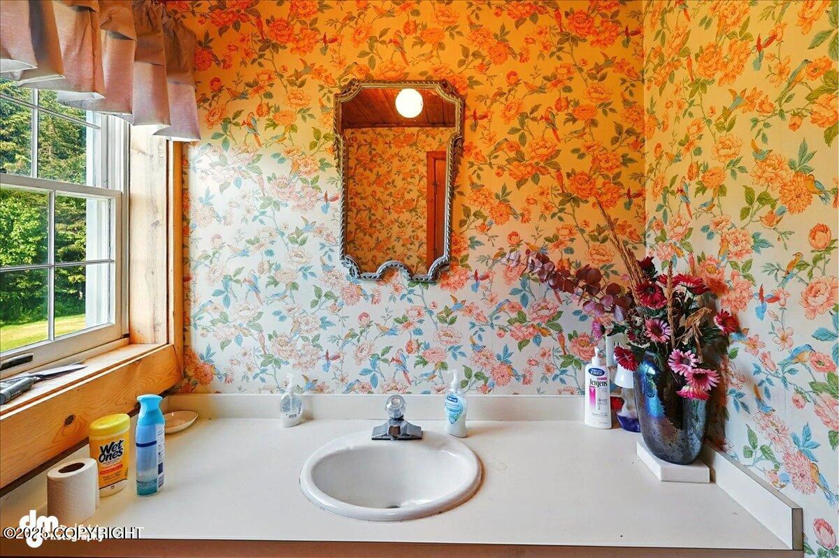 Ninilchik, Alaska 99639, United States, 6 Bedrooms Bedrooms, ,4 BathroomsBathrooms,Residential,Active,152173