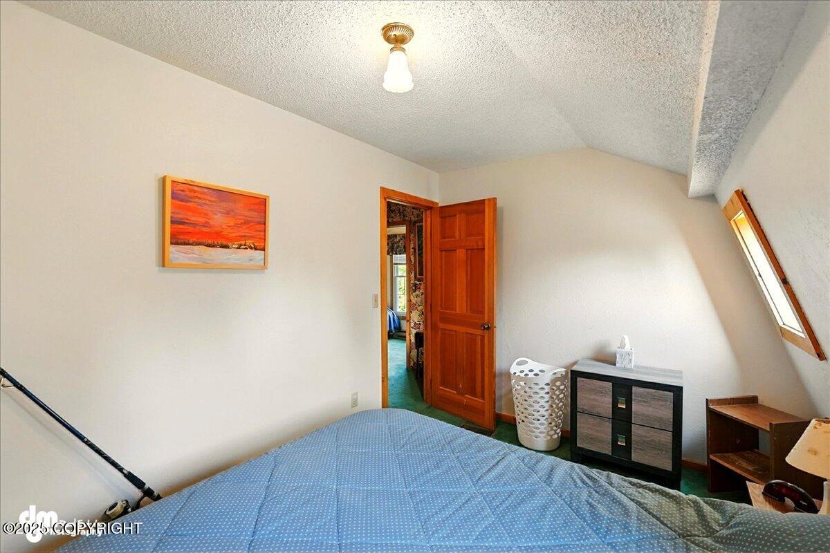 Ninilchik, Alaska 99639, United States, 6 Bedrooms Bedrooms, ,4 BathroomsBathrooms,Residential,Active,152173