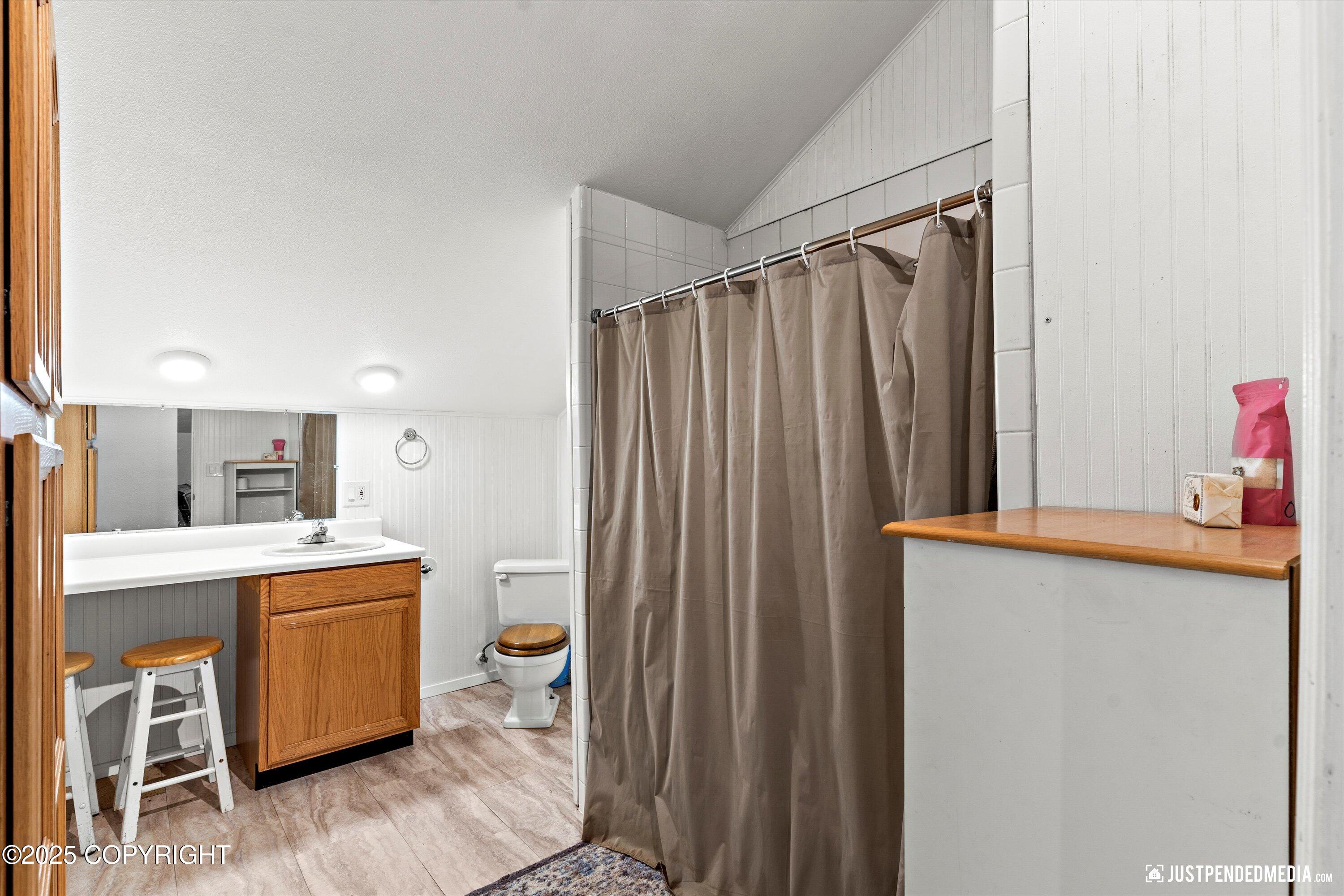 6537 Air Guard Road, Anchorage, Alaska image 40