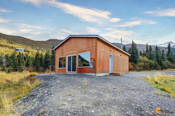 17065 KINGS WAY DR, ANCHORAGE, AK 99516 - Image 5ad85b9626ac34bc80aeba36b9beabea/2178731347
