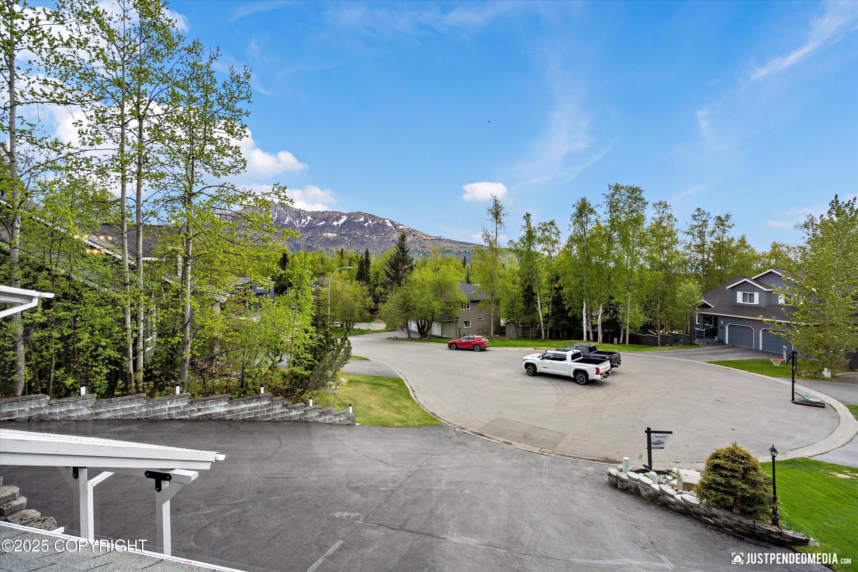 10931 Adanak Circle, Eagle River, Alaska image 10