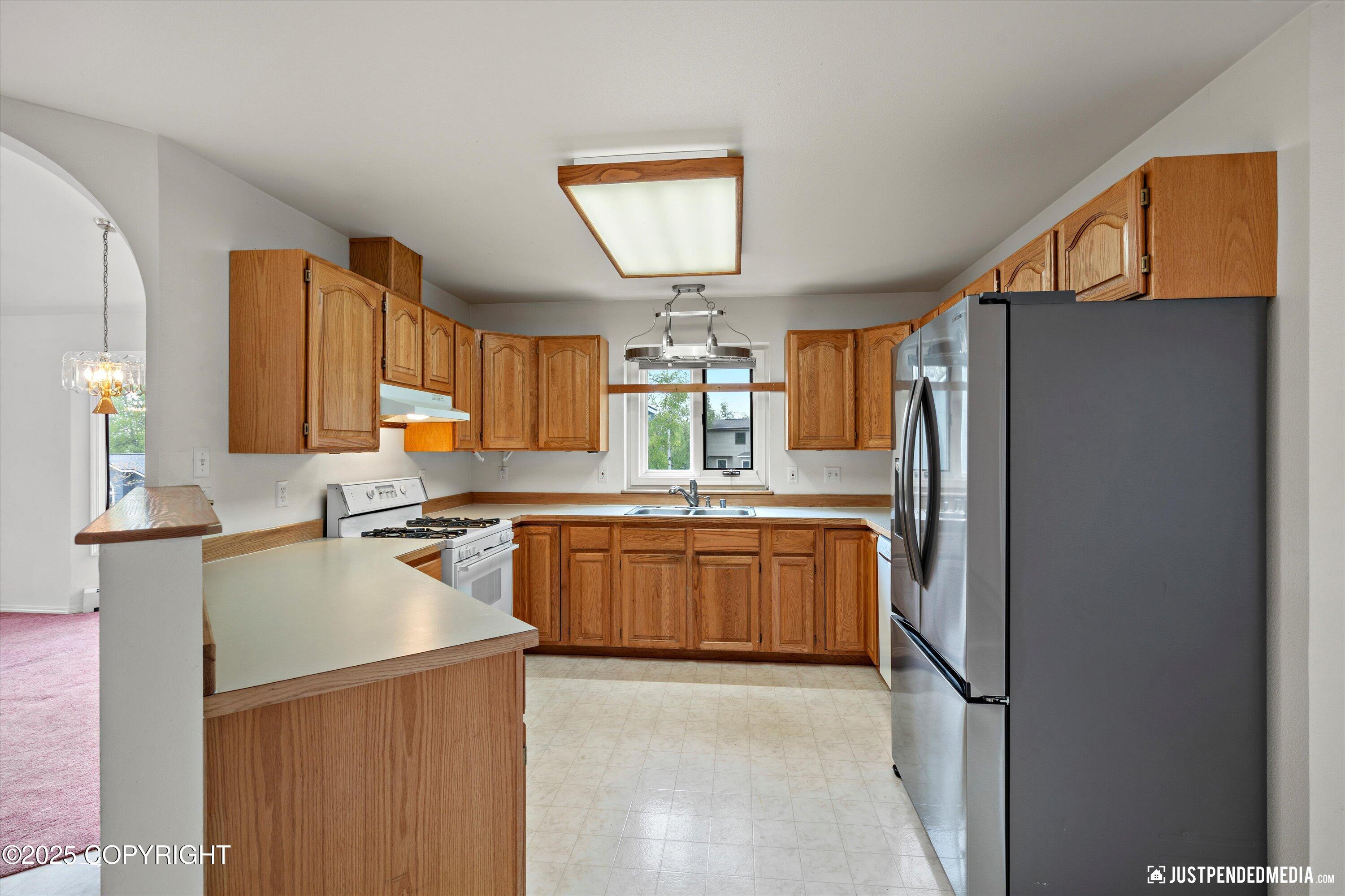 10931 Adanak Circle, Eagle River, Alaska image 17