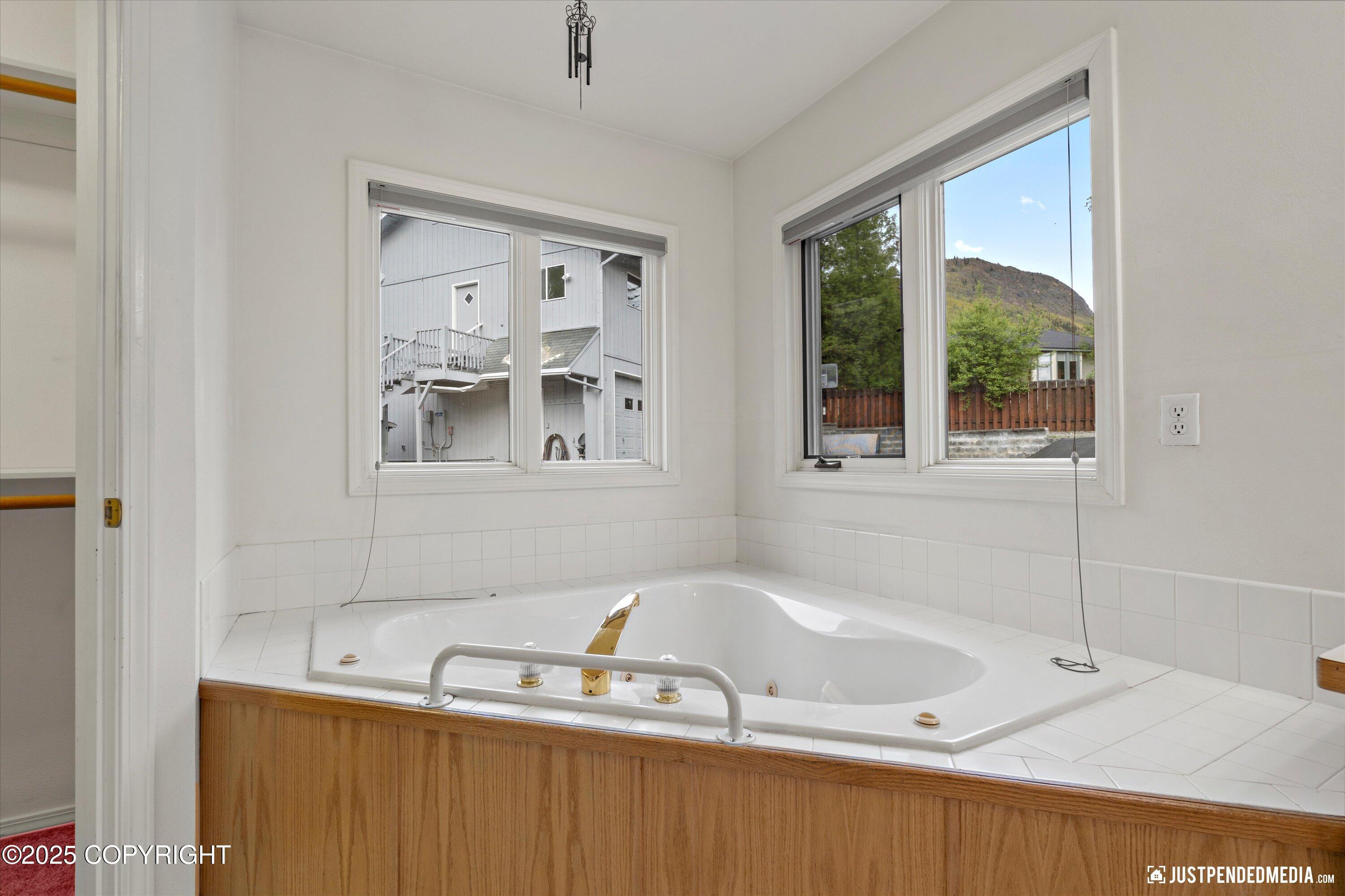 10931 Adanak Circle, Eagle River, Alaska image 29