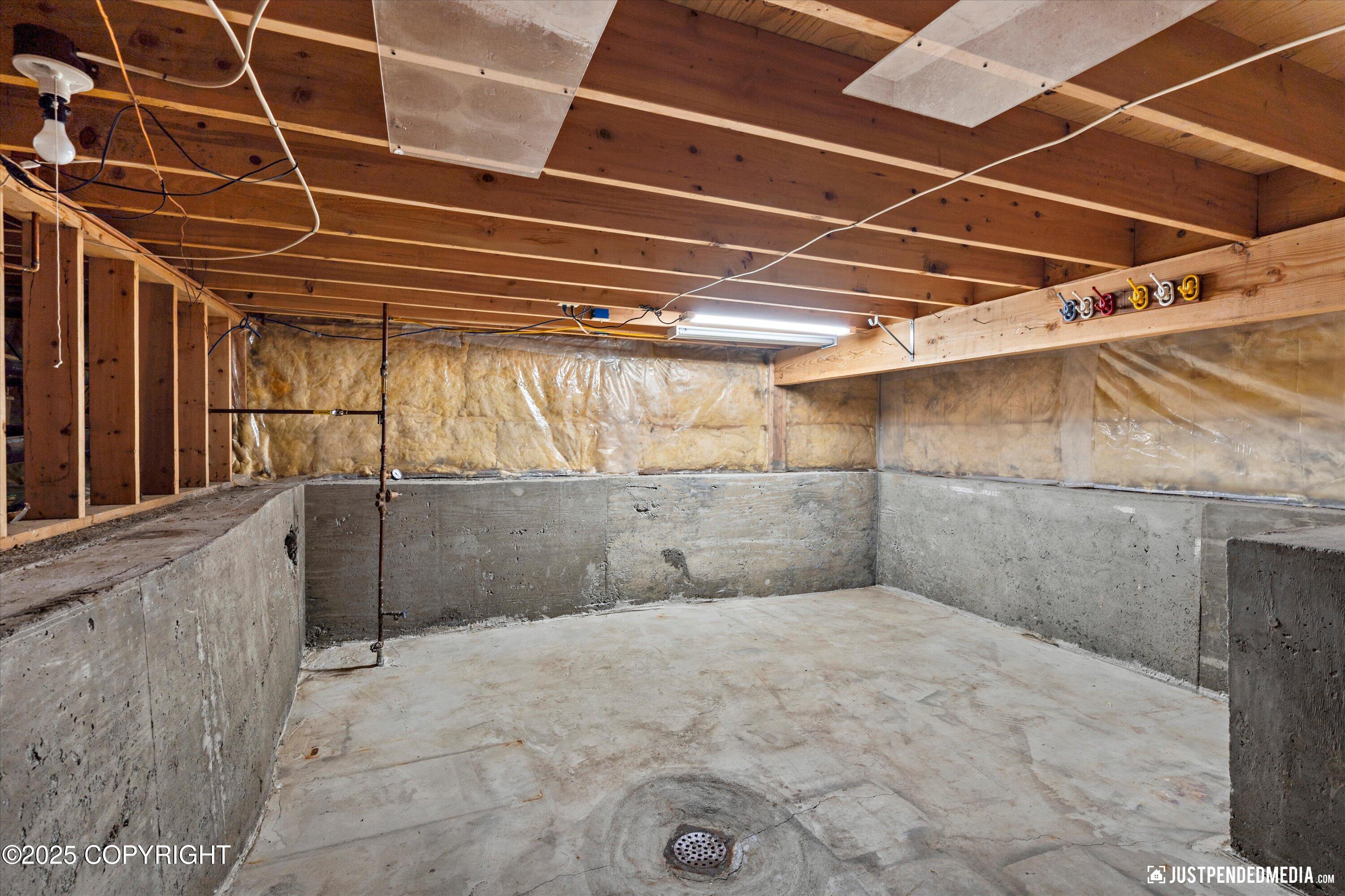 10931 Adanak Circle, Eagle River, Alaska image 44