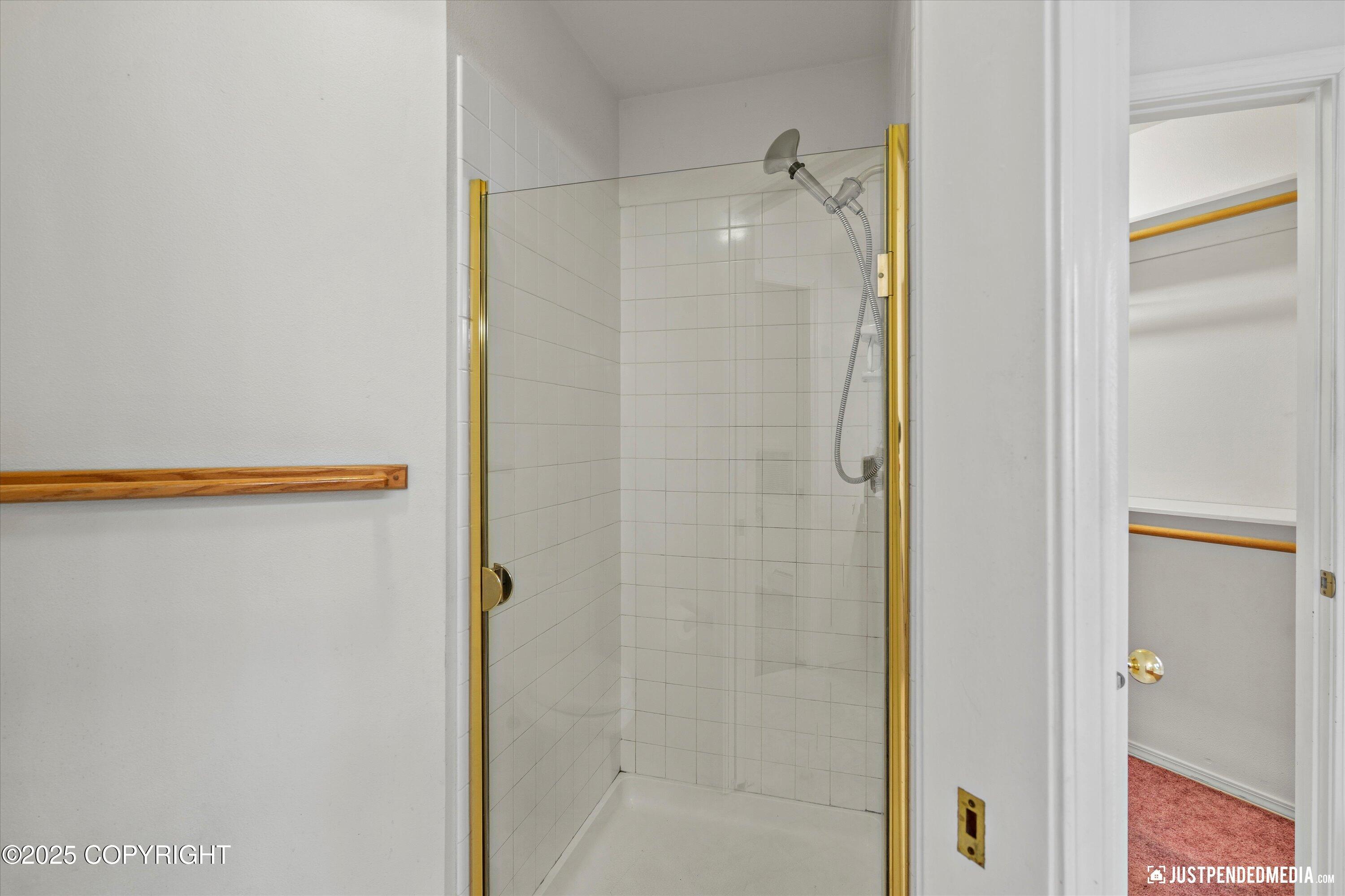 10931 Adanak Circle, Eagle River, Alaska image 31