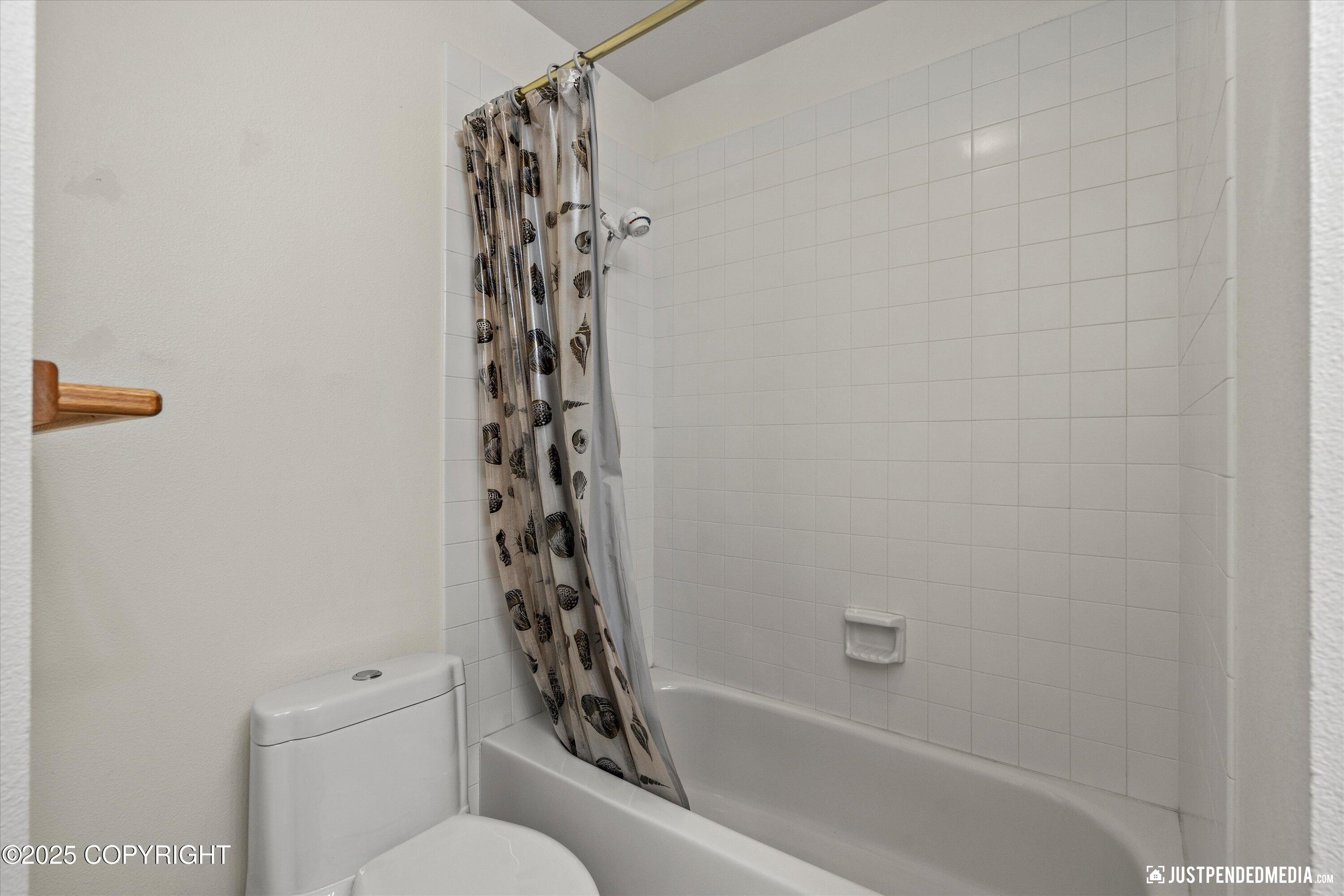 10931 Adanak Circle, Eagle River, Alaska image 40