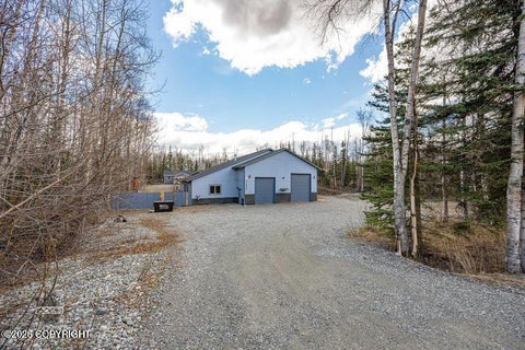 Photo of 5960 W Hollywood Road, Wasilla, AK 99623 (MLS # 26-9773)