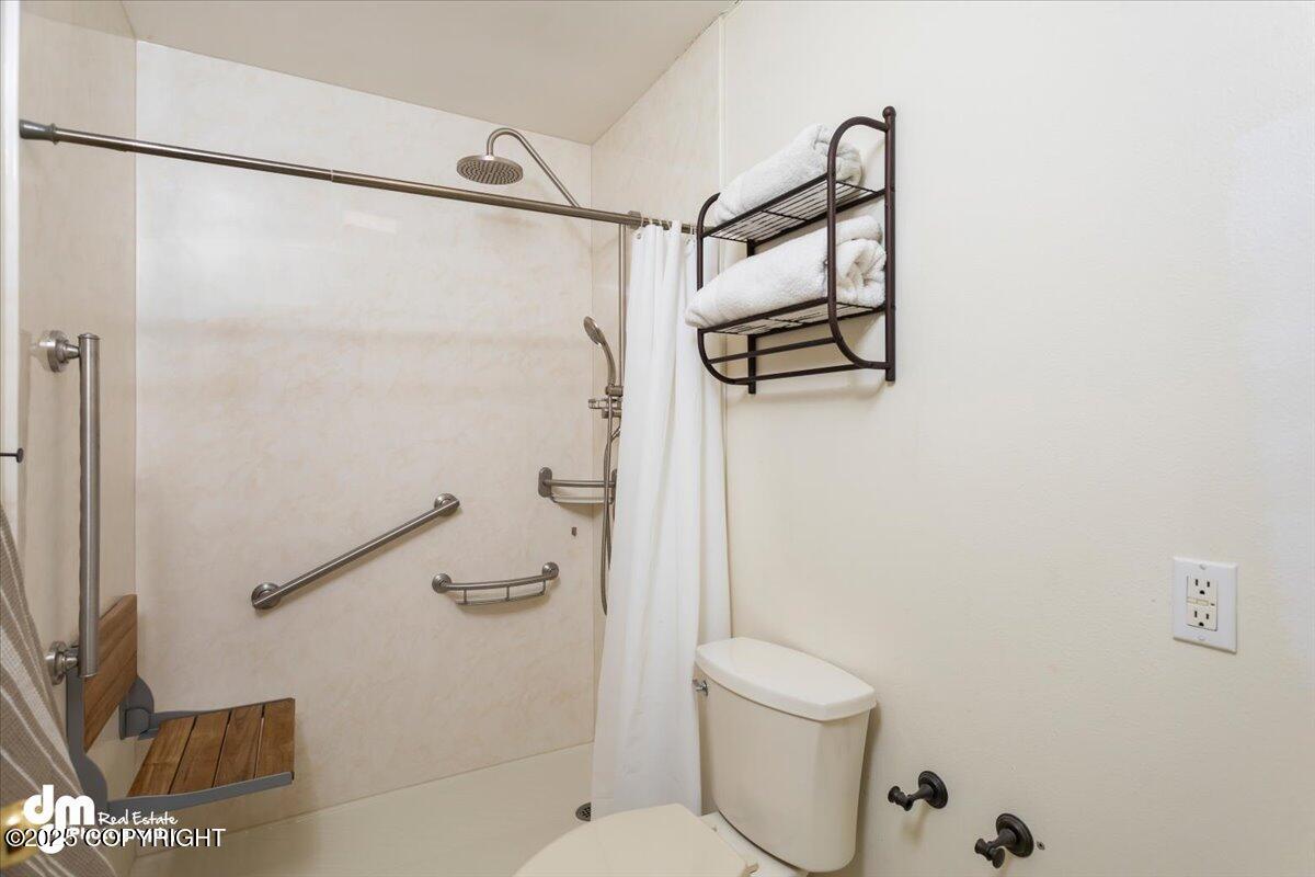 6370 W Commadore Lane, Wasilla, Pennsylvania image 27