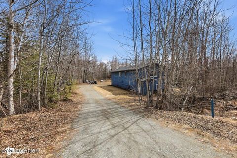 Photo of 901 N Lucus Road, Wasilla, AK 99654 (MLS # 26-4858)