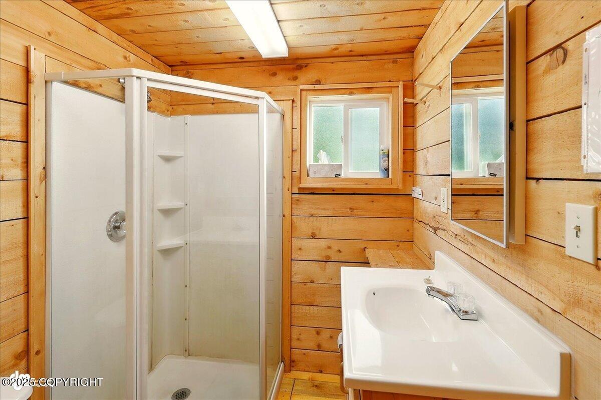 Ninilchik, Alaska 99639, United States, 11 Bedrooms Bedrooms, ,11 BathroomsBathrooms,Residential,Active,144240