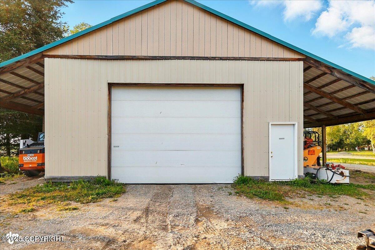 Ninilchik, Alaska 99639, United States, 11 Bedrooms Bedrooms, ,11 BathroomsBathrooms,Residential,Active,144240